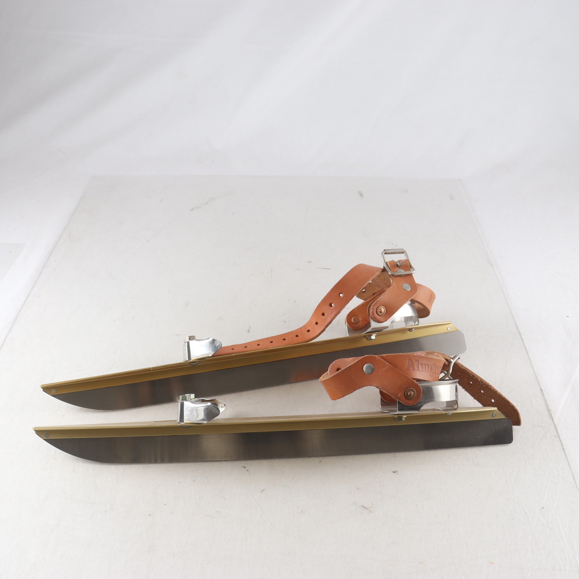 Långfärdsskridskor, Almgens