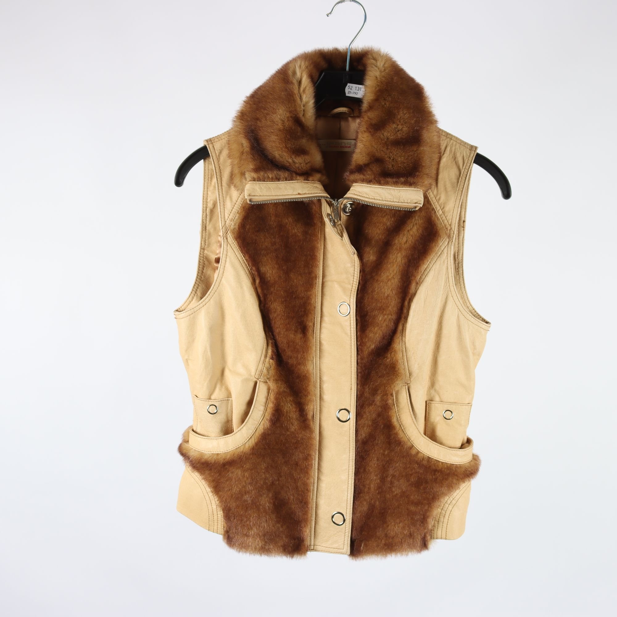 Skinnväst, Vero Moda, läder, stl. M