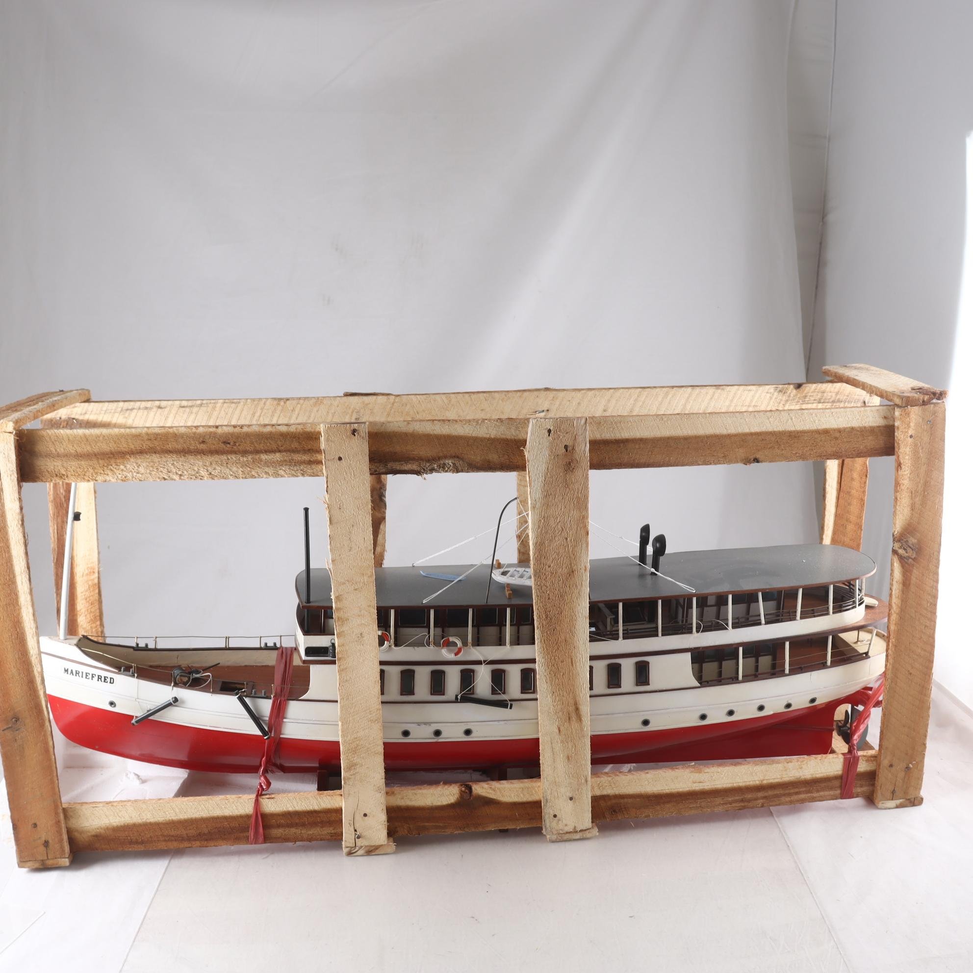 Fartyg, S/S Mariefred, stor modell. Endast avhämtning.