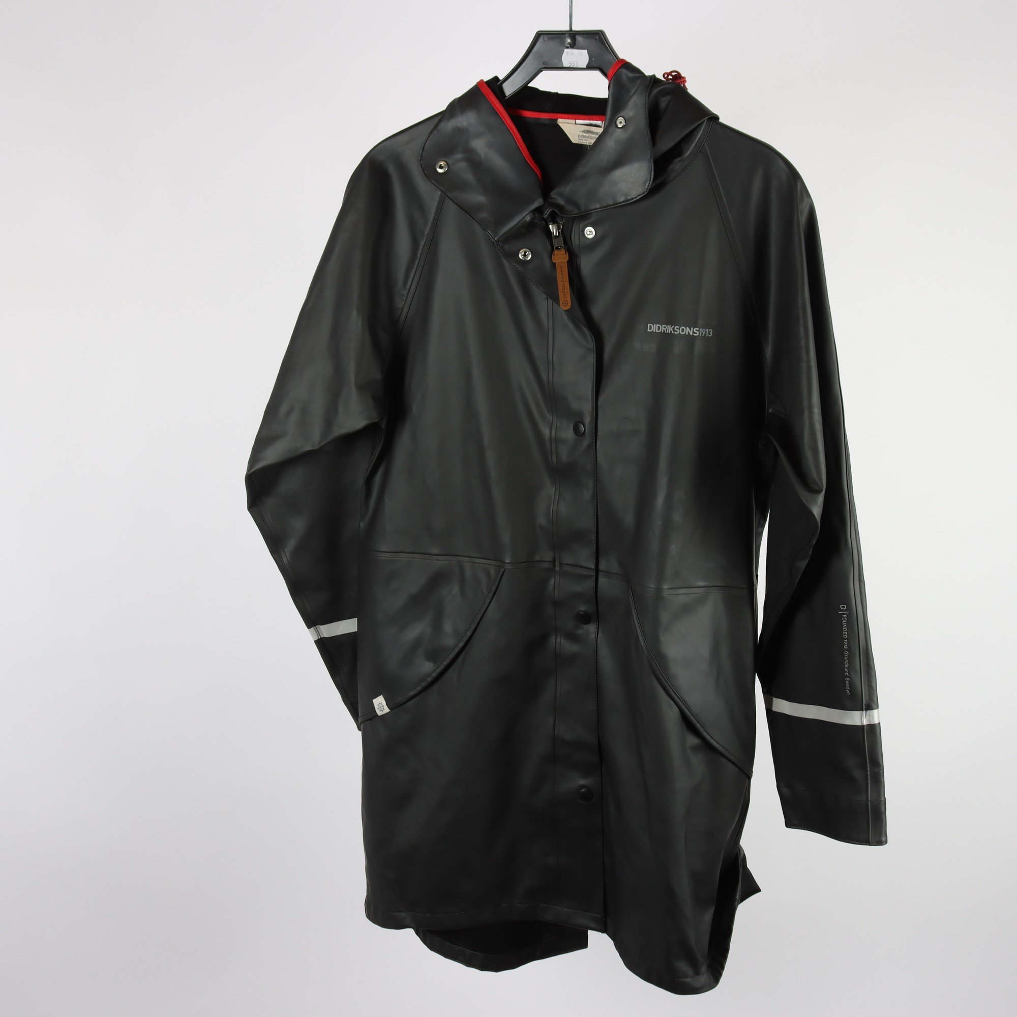 Regnkappa, Didriksons, svart, stl. ca. M.