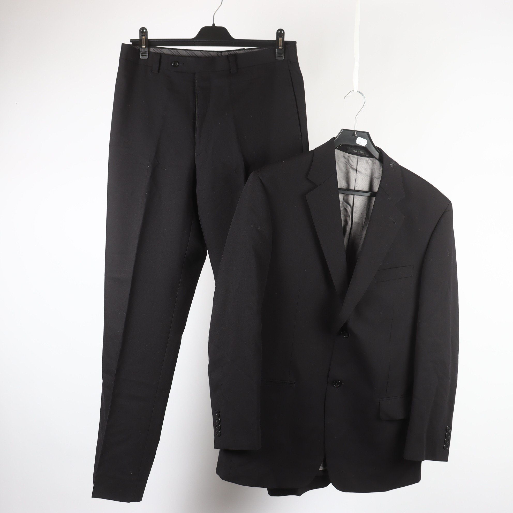 Kostym, Calvin Klein, svart, stl. Kavaj 41R (L), byxor, stl. W33 L32