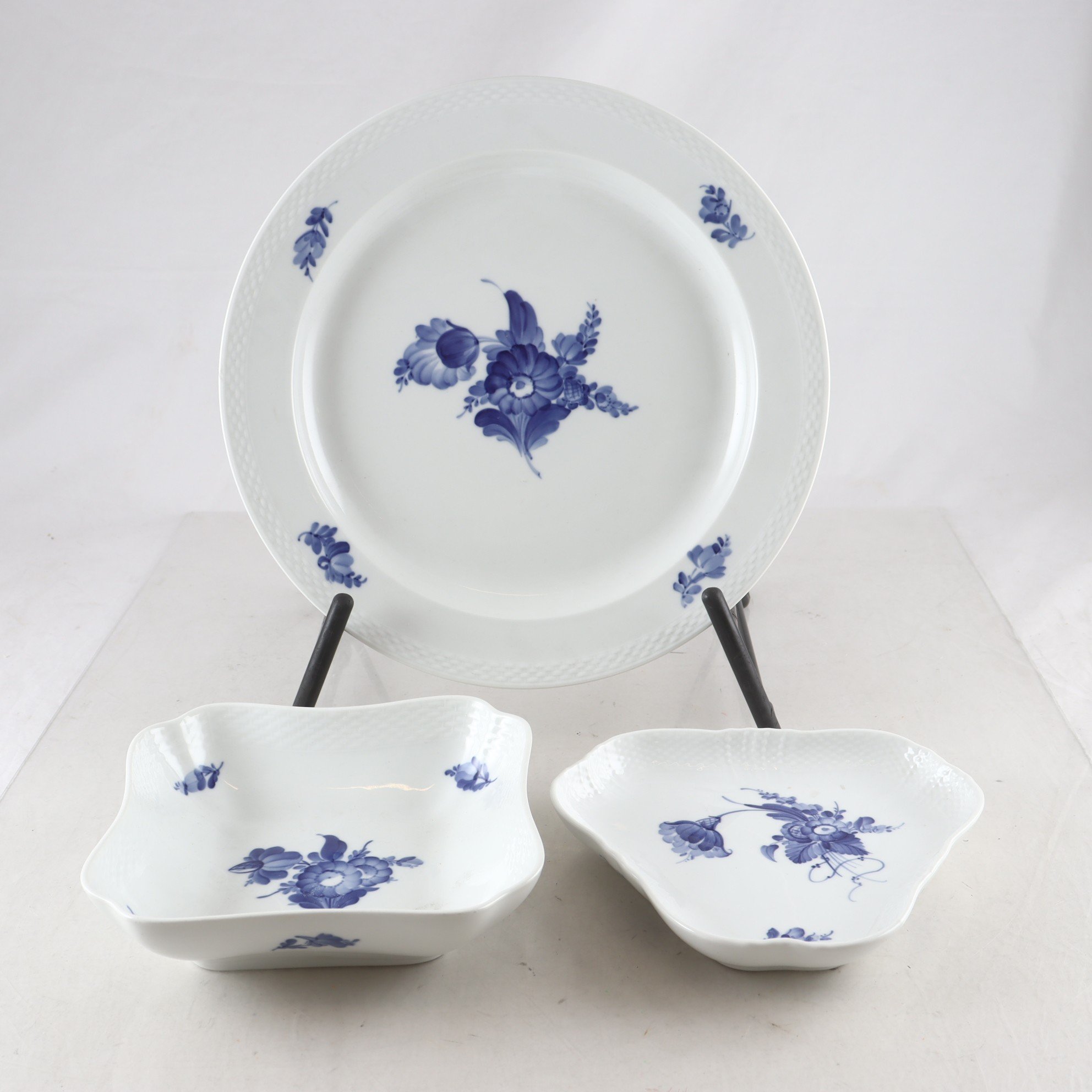 Skål, serveringsfat, Blå Blomst, Royal Copenhagen, 3 st. Samfraktas ej.