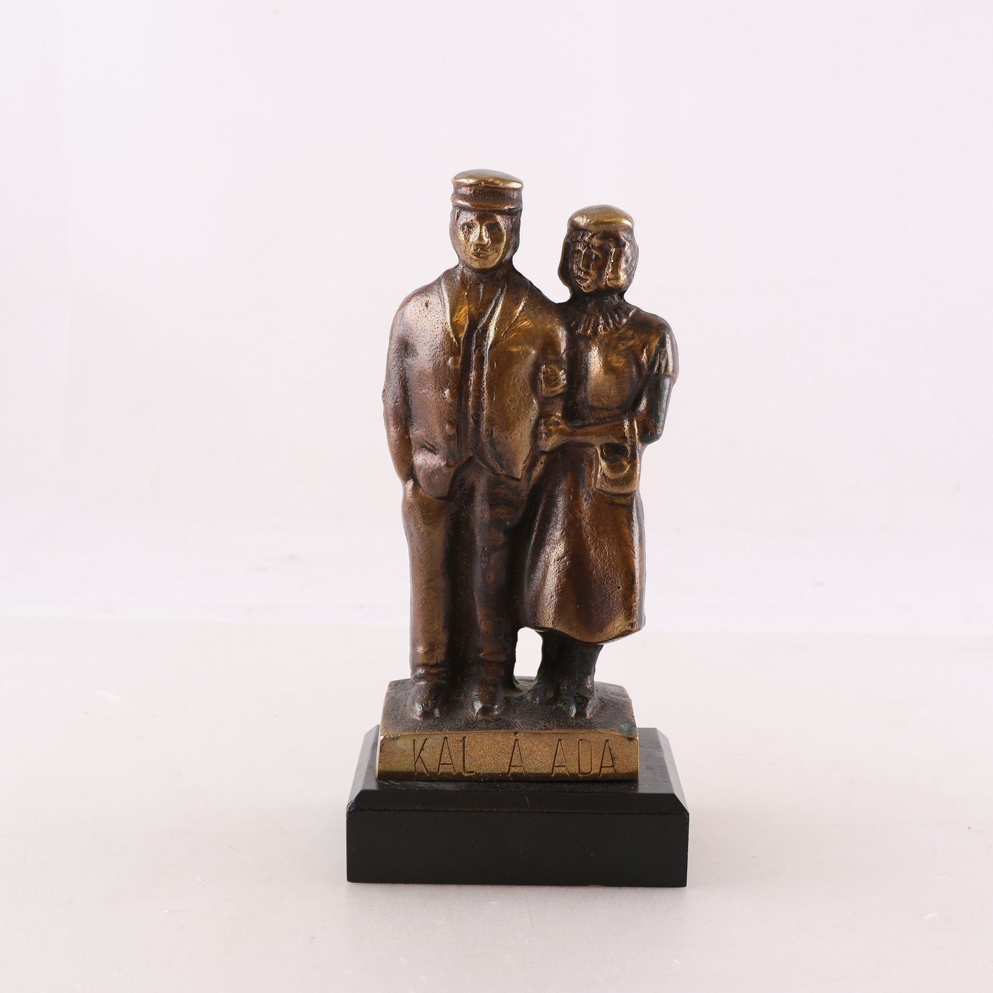 Staty, brons, ’Kal Å Ada, Göteborg’, Skulpturkompaniet.