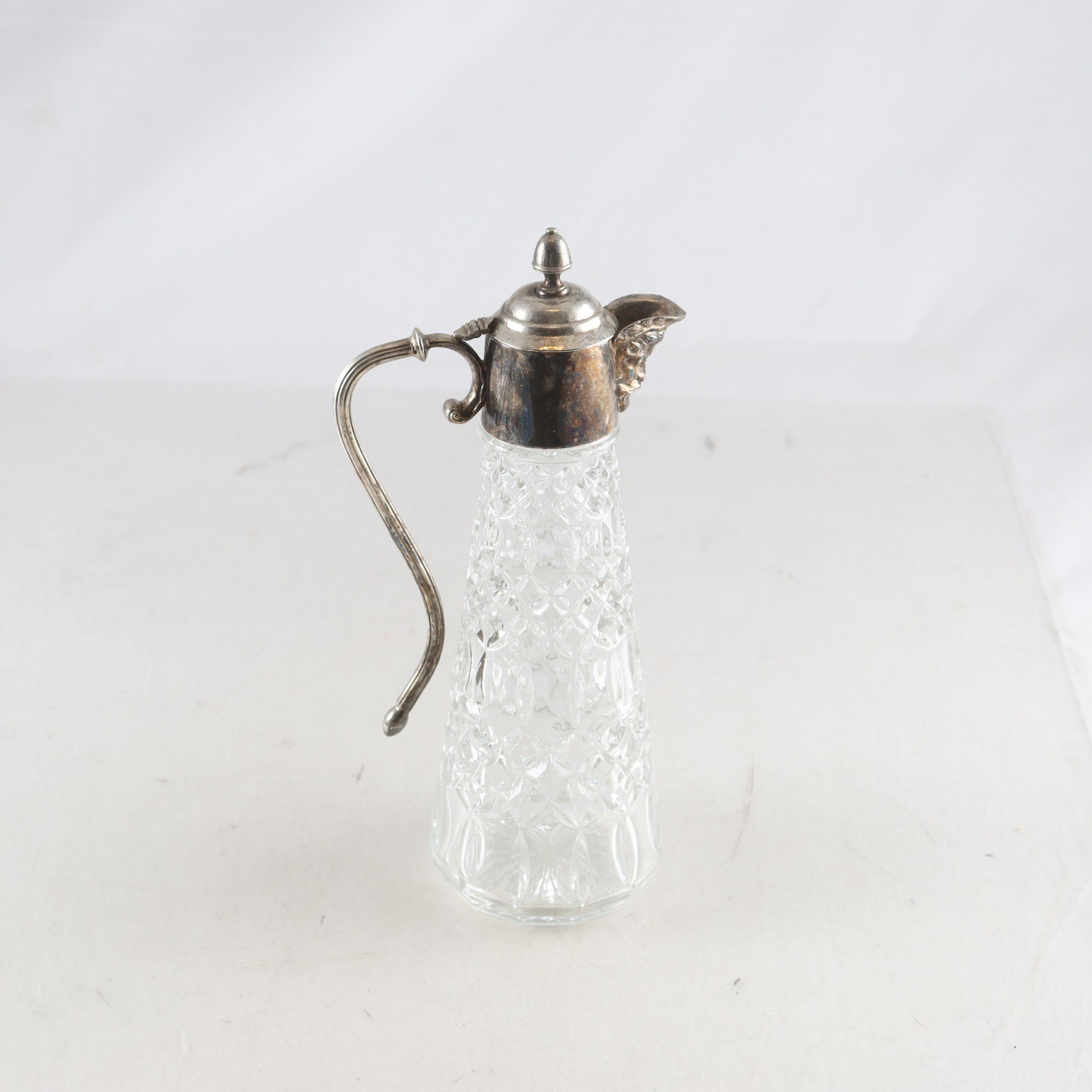 Vinkanna, glas, nysilver, England