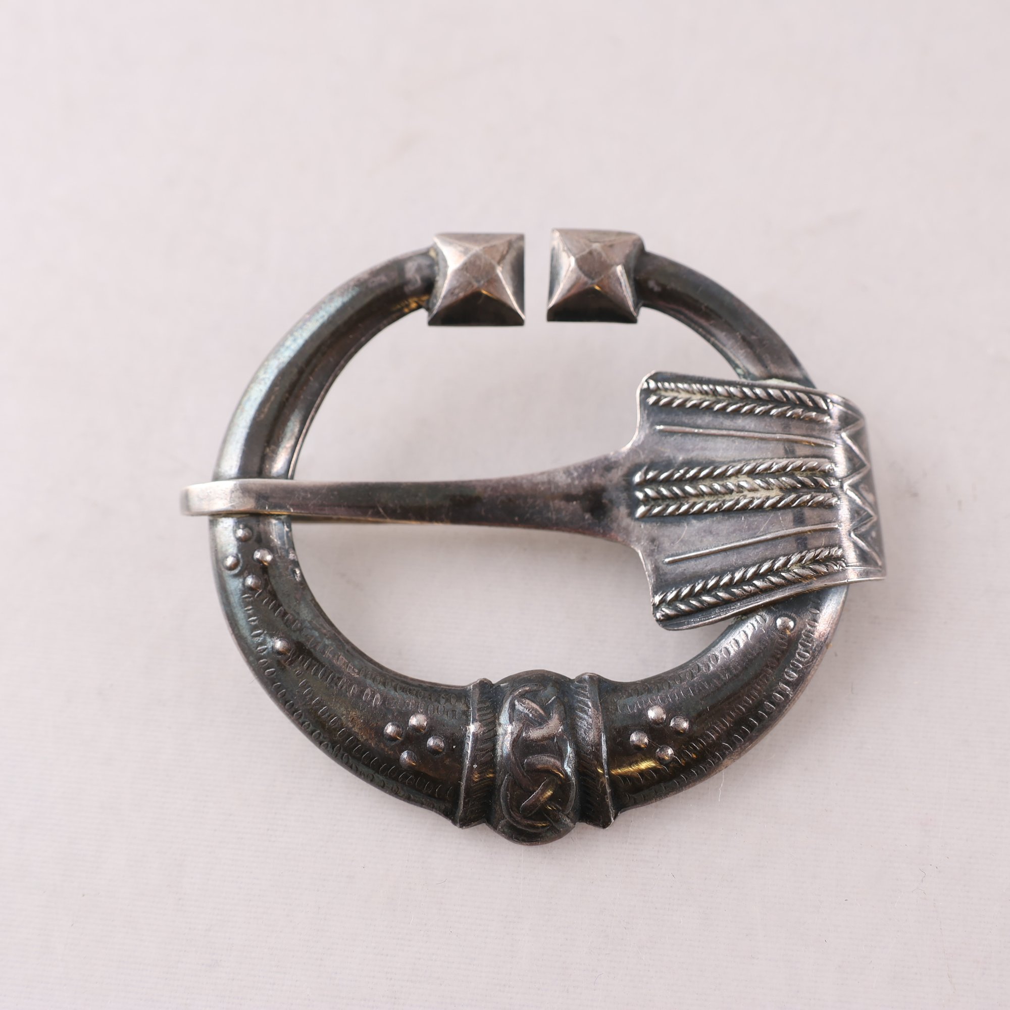 Brosch, Kalevala Koru, Finland, silver. Vikt: 9.6g