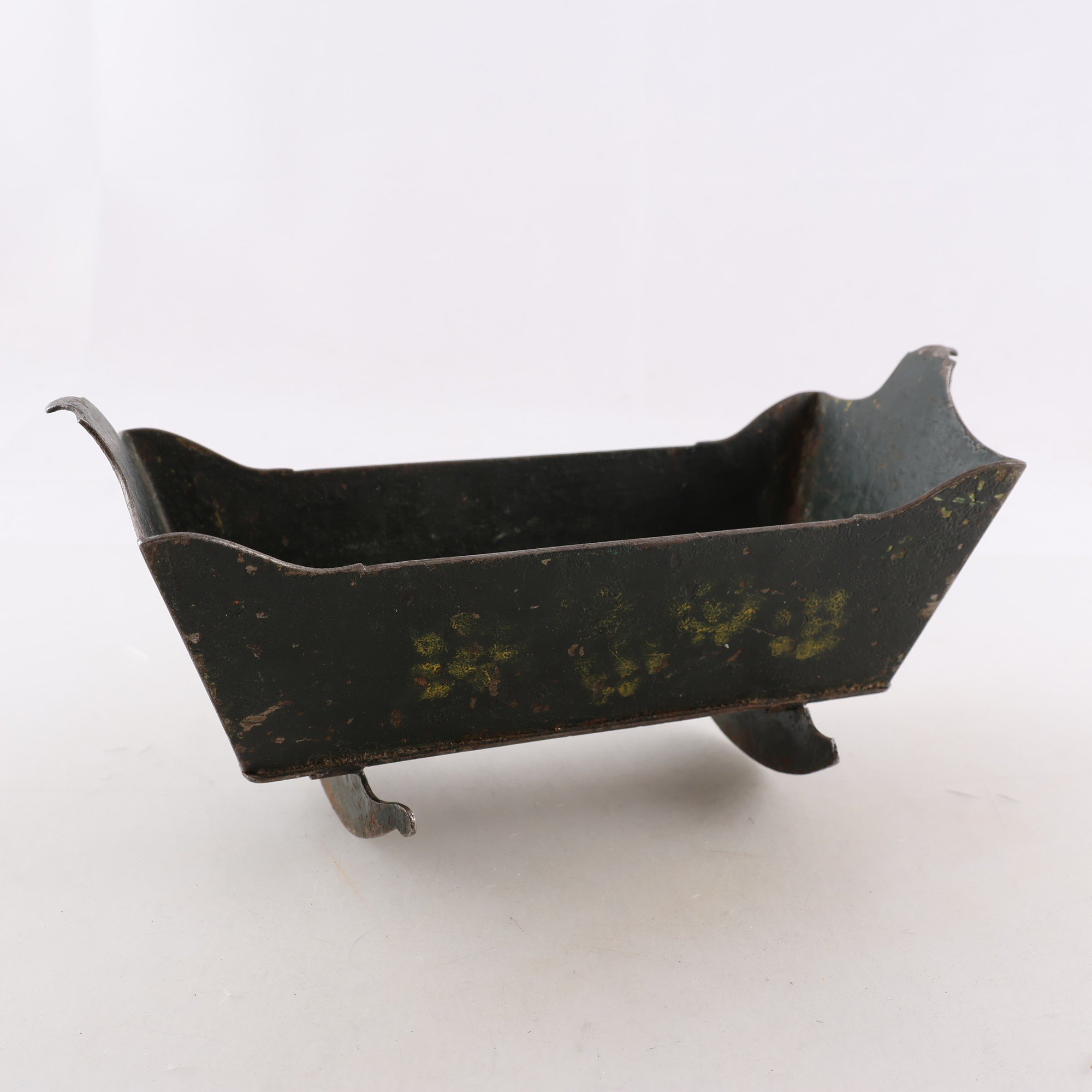 Vagga, Barnvagga-antik, för små dockor, i järn.
