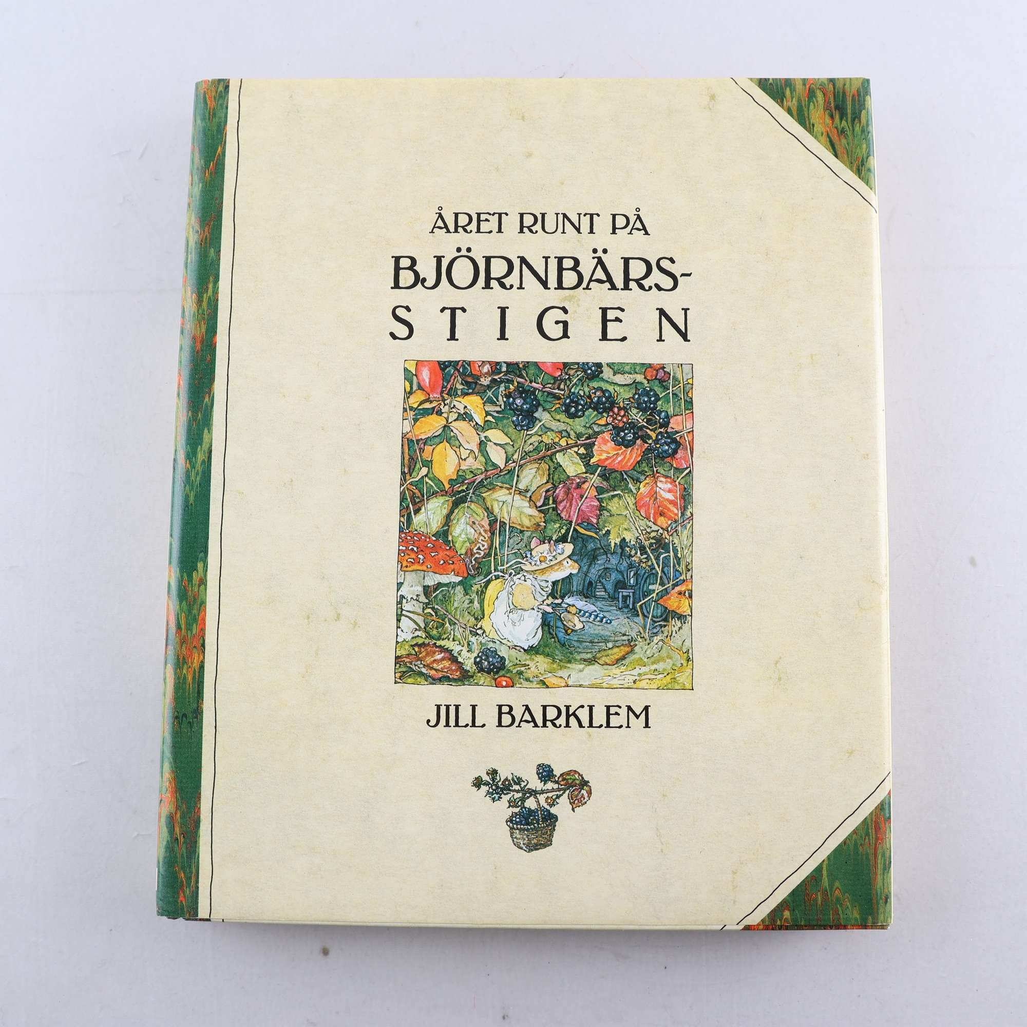 Jill Barklem, Året runt på Björnbärsstigen