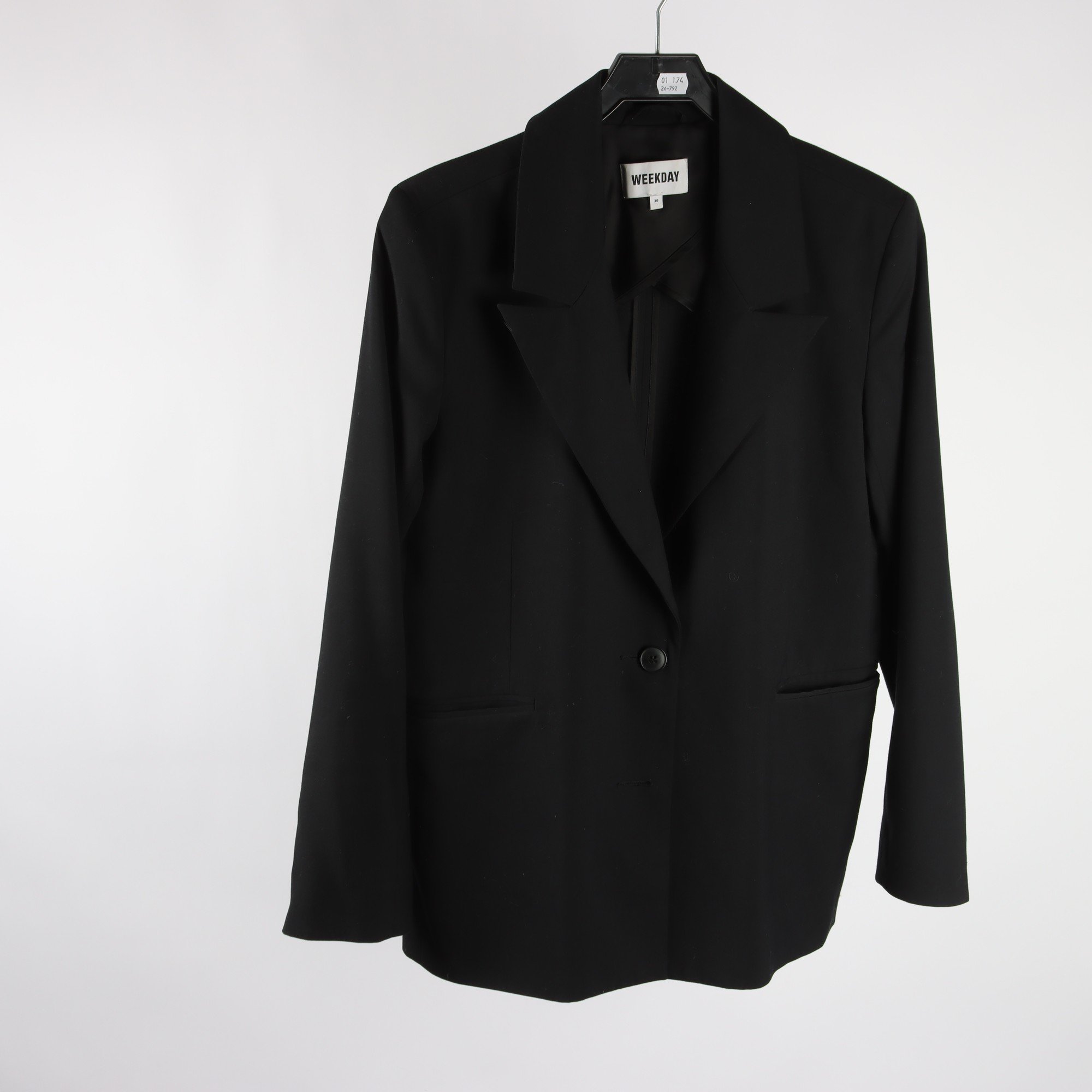 kavaj, Weekday, stl. 38