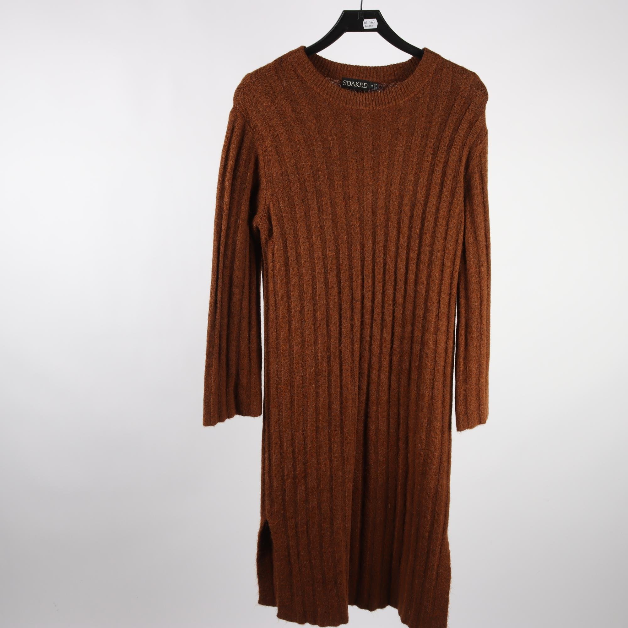 Stickad klänning, Soaked, stl. M