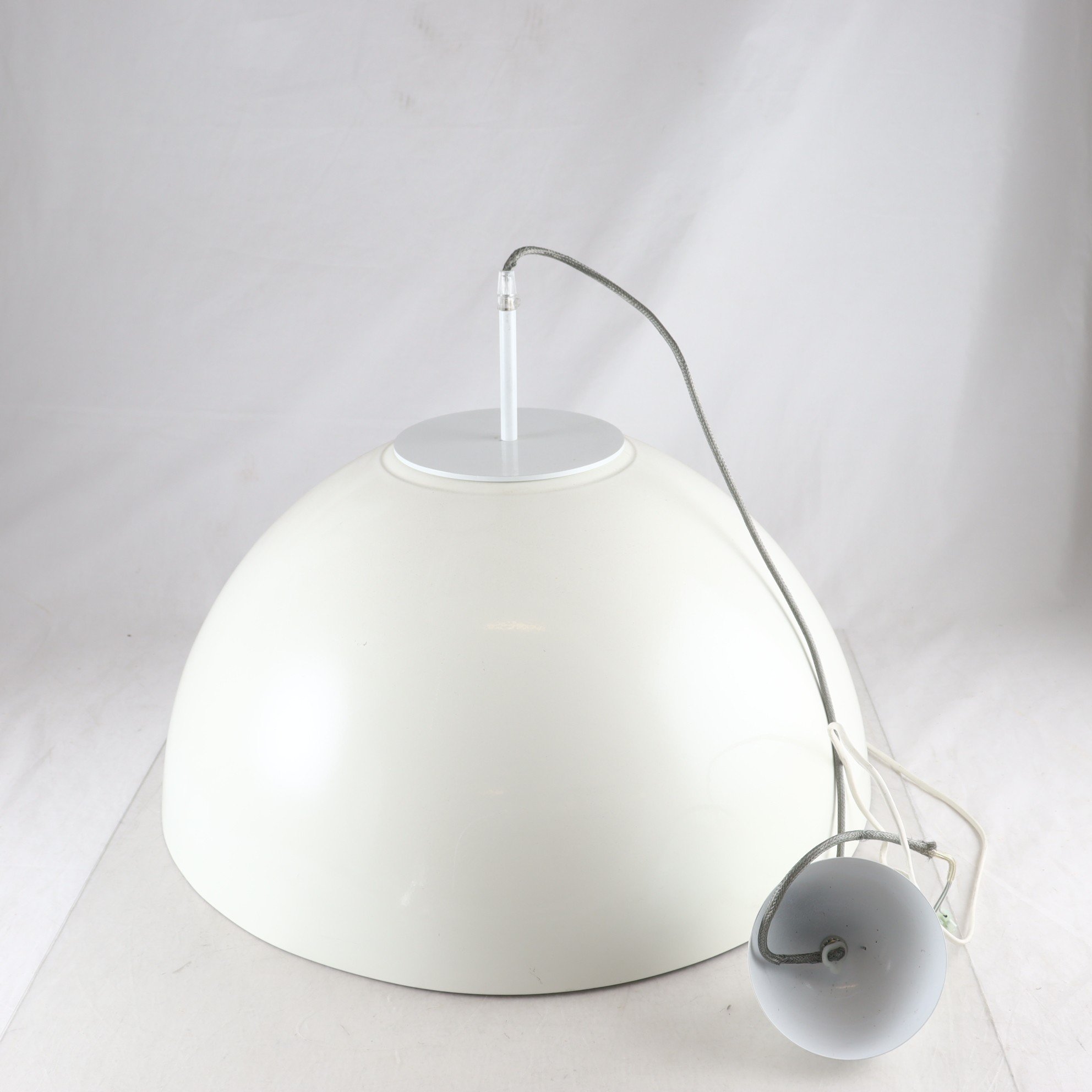 Taklampa, Krea design. Endast avhämtning.