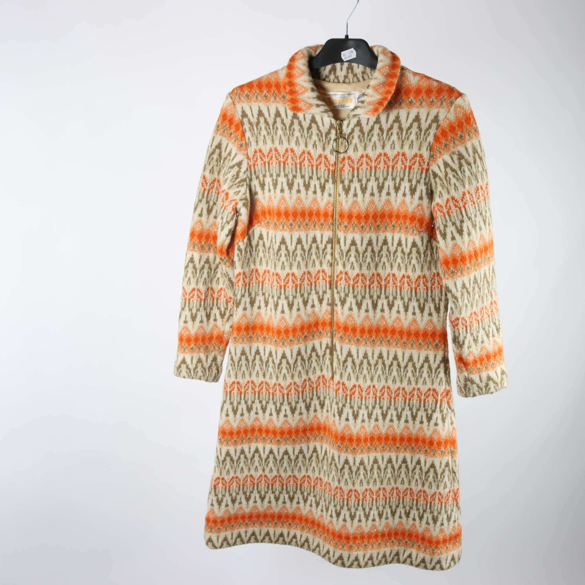 Stickad klänning, Iceland Hans Heitsch, 100% ull, stl. M