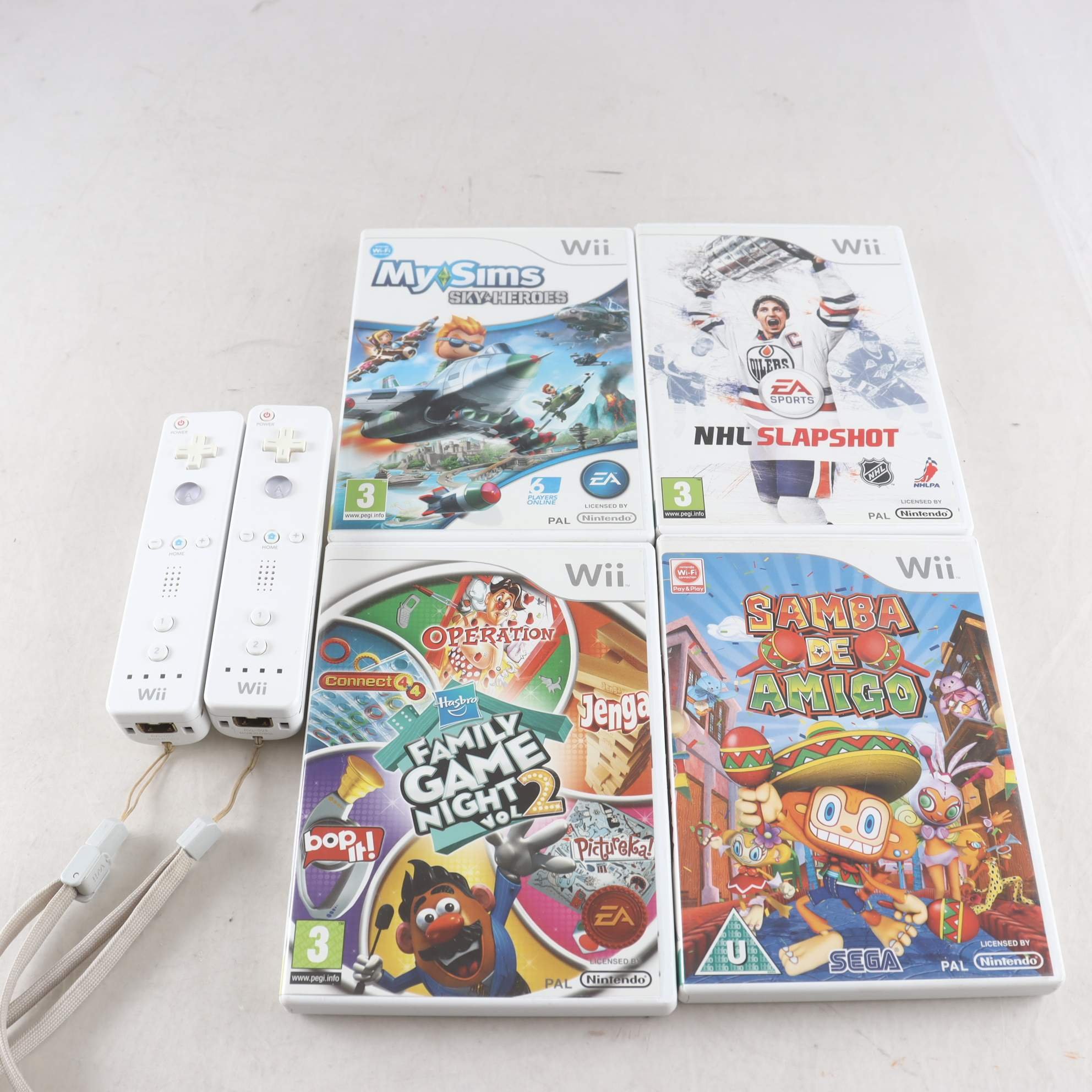 Spel och handkontroller till Nintendo Wii