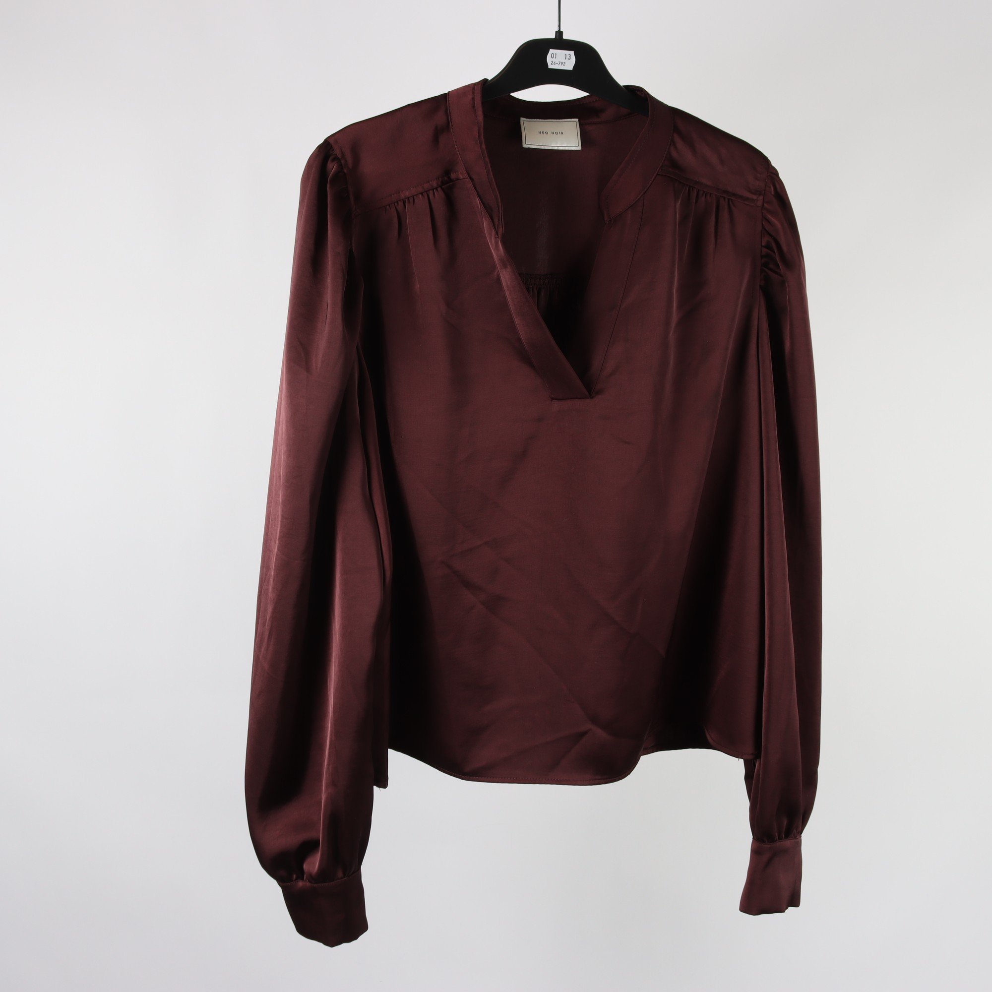 Blus, Neo Noir, stl. 44