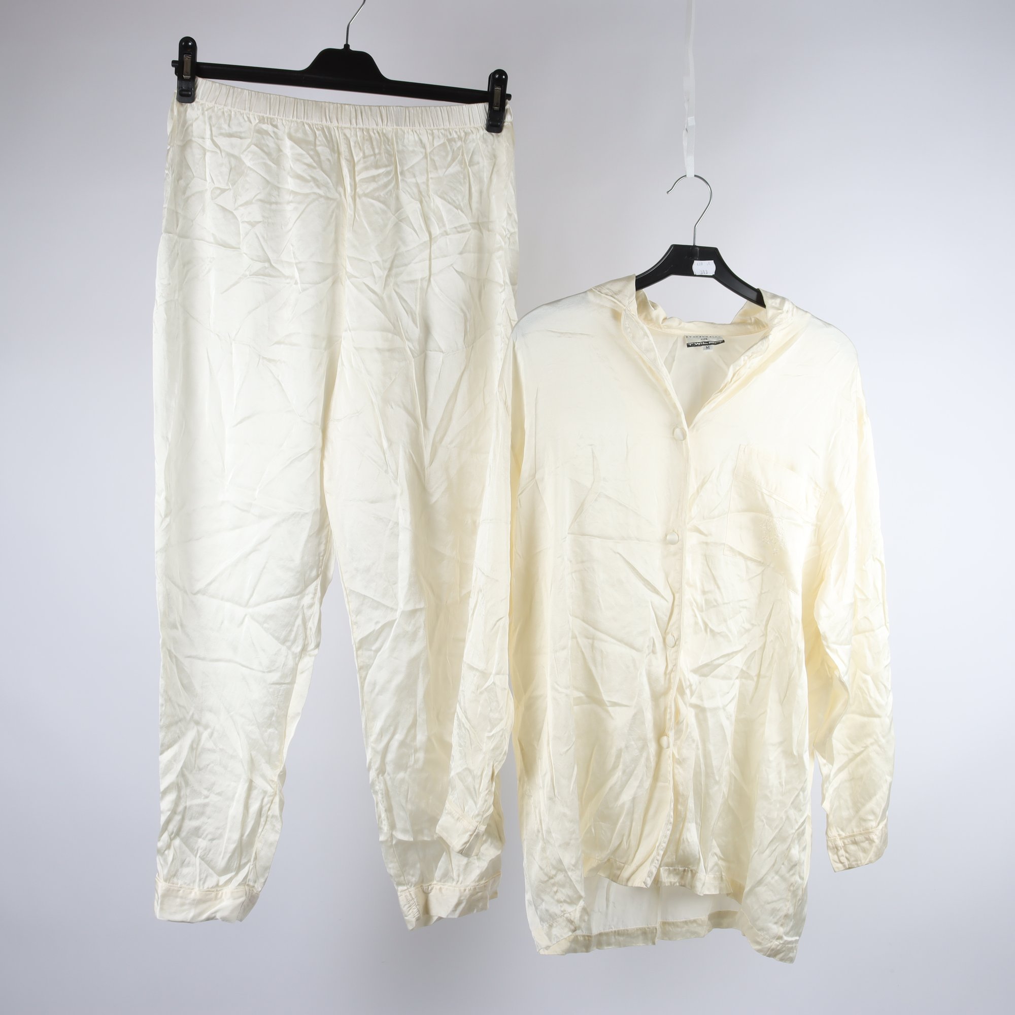 Pyjamas, Twilfit, beige, 100% silke, stl. M.