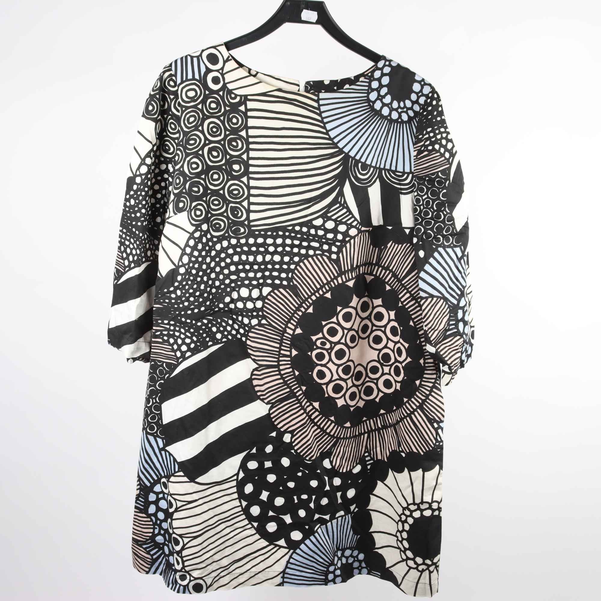 Klänning, Marimekko, svart, vit, stl. 46.