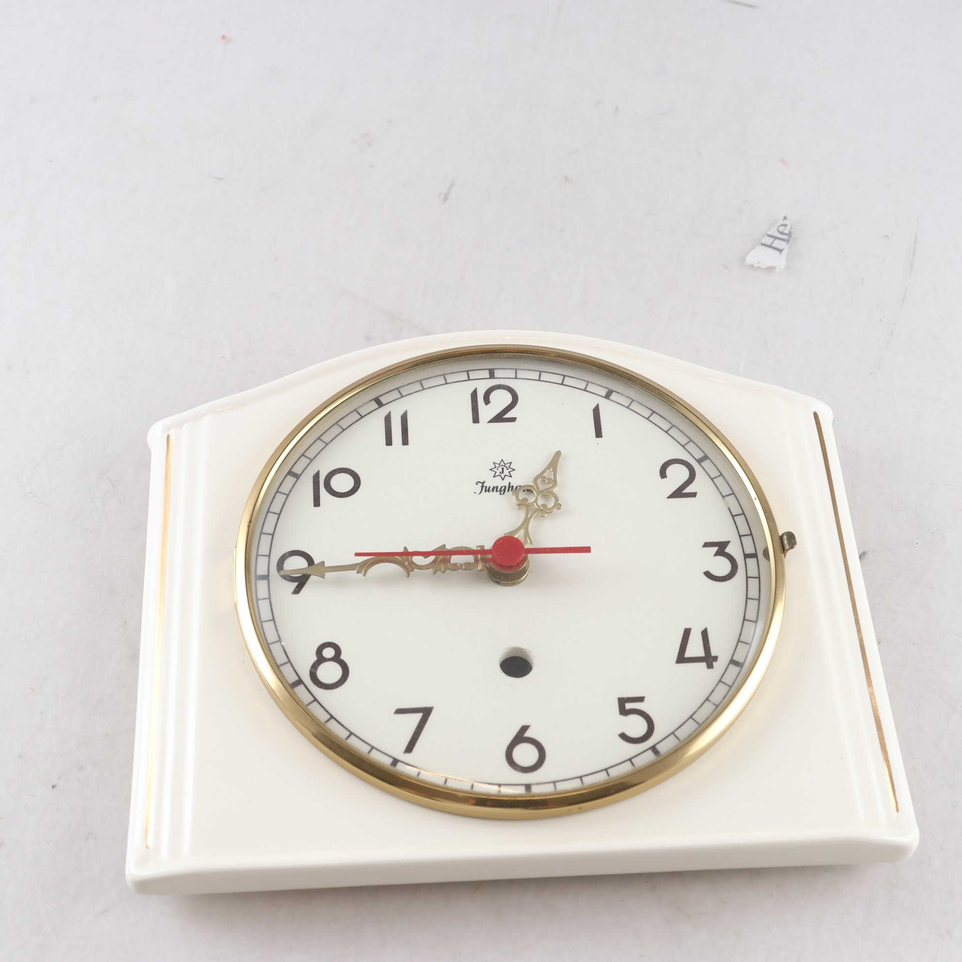 Väggklocka, Jungans, keramik