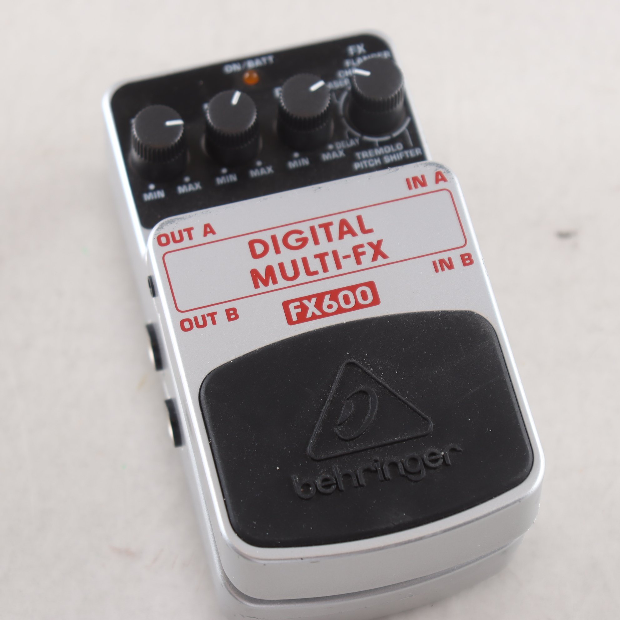 Effektpedal, gitarrpedal, Behringer FX600, digital multi-fx.