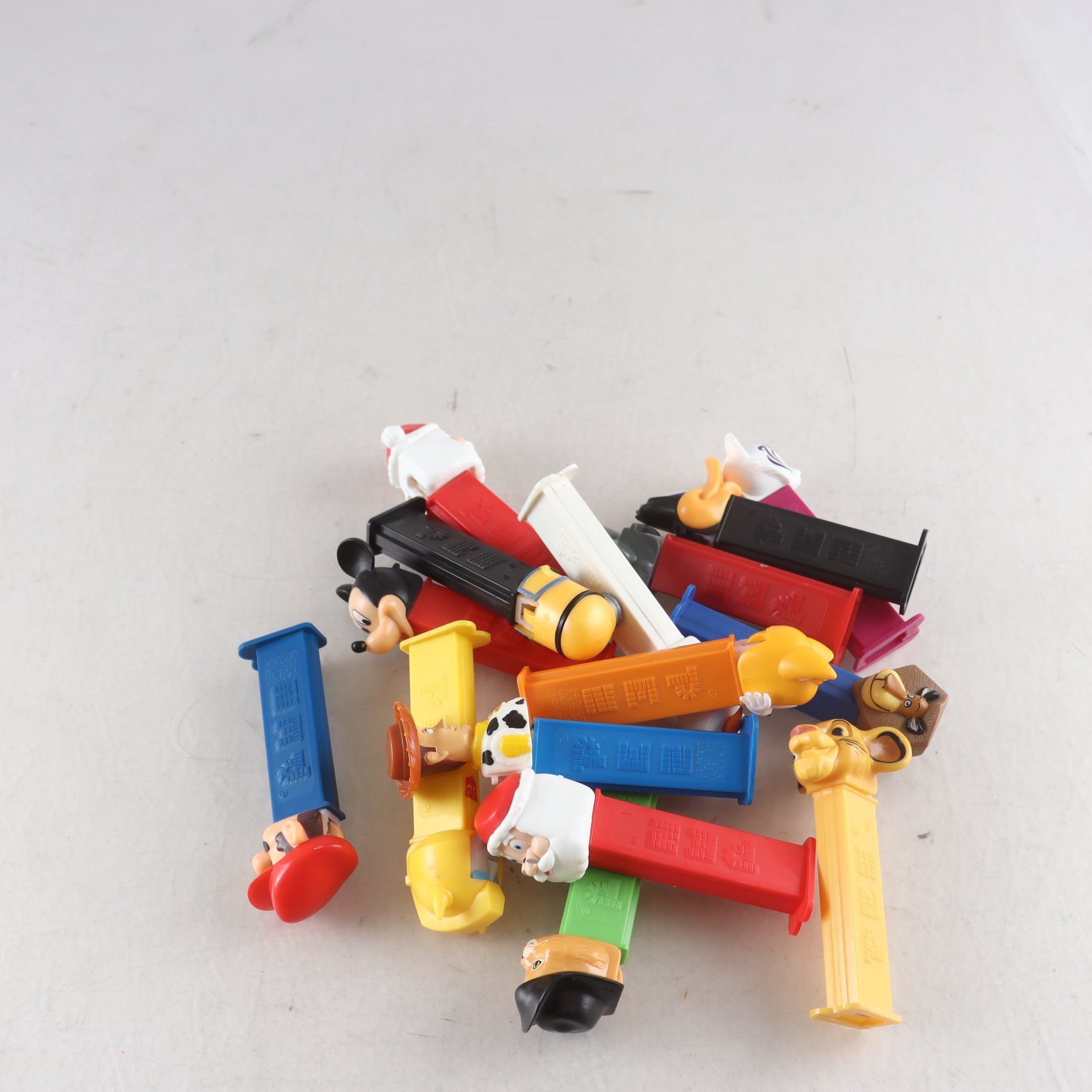 Pez, Godisautomater, 15st