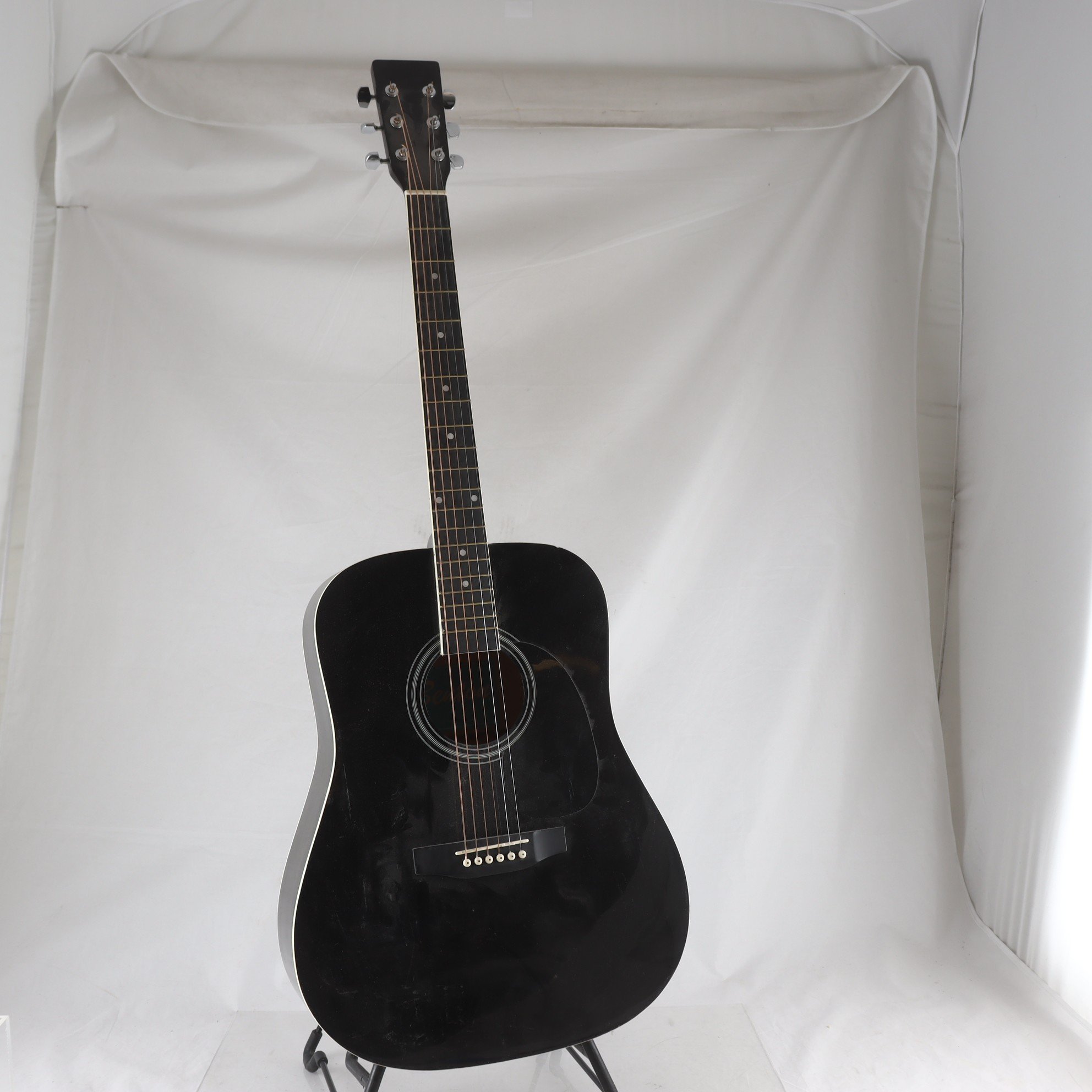 Gitarr, Benton. Endast avhämtning.