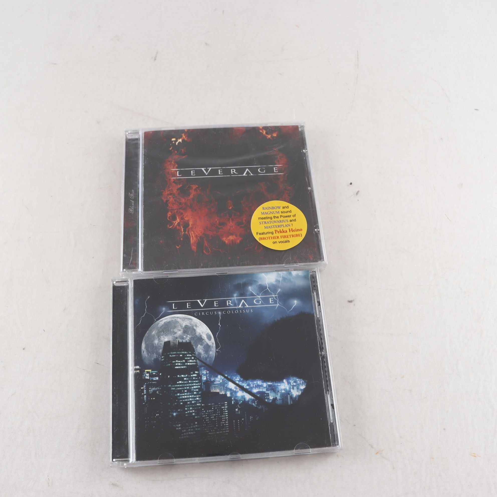 CD Leverage, 2 titlar