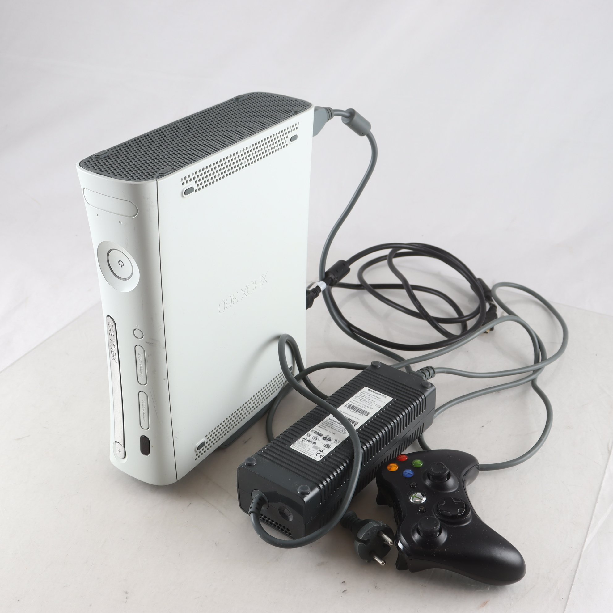 Spelkonsol, Xbox- 360. Samfraktas ej.