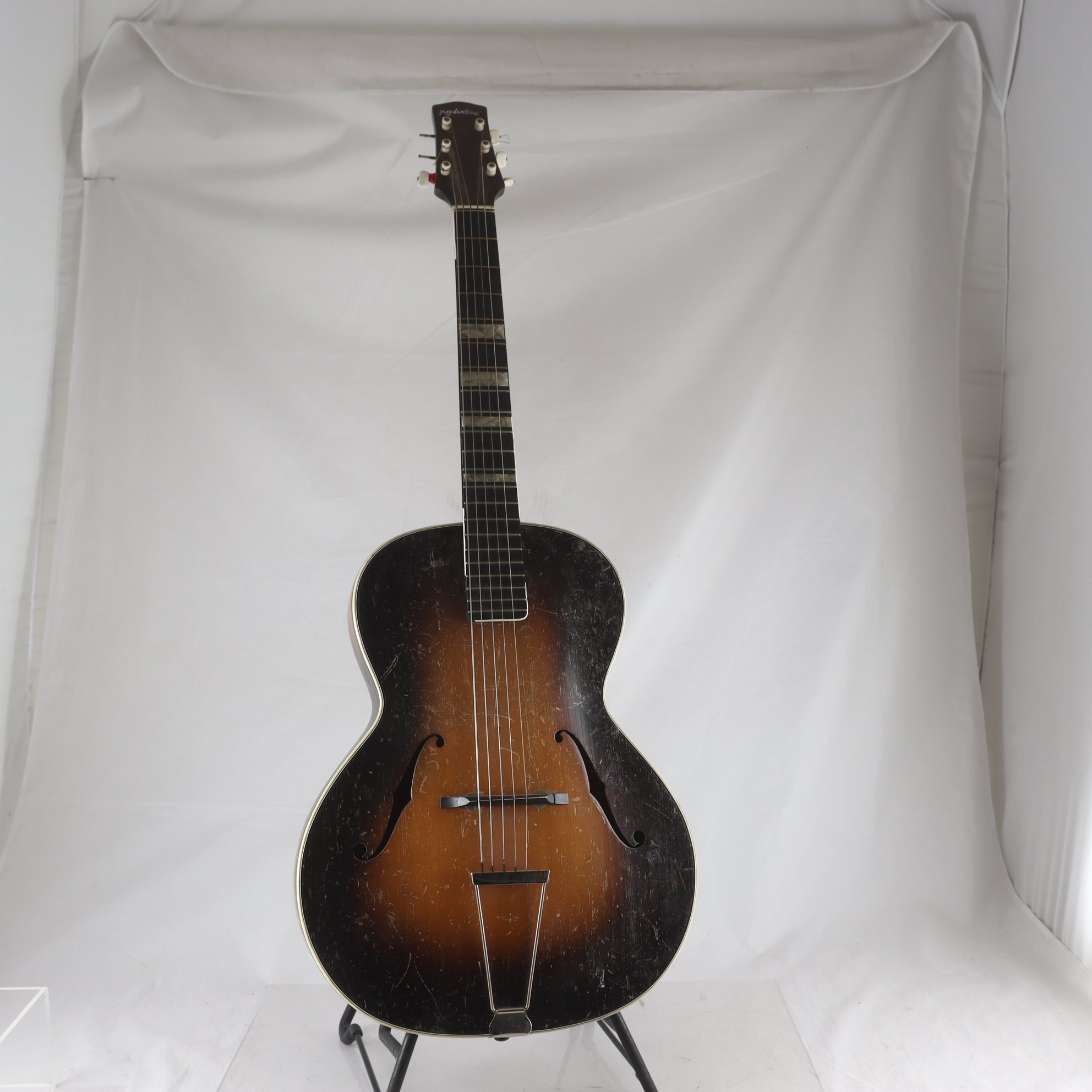 Gitarr, Mastertone, Repobjekt. Endast avhämtning.