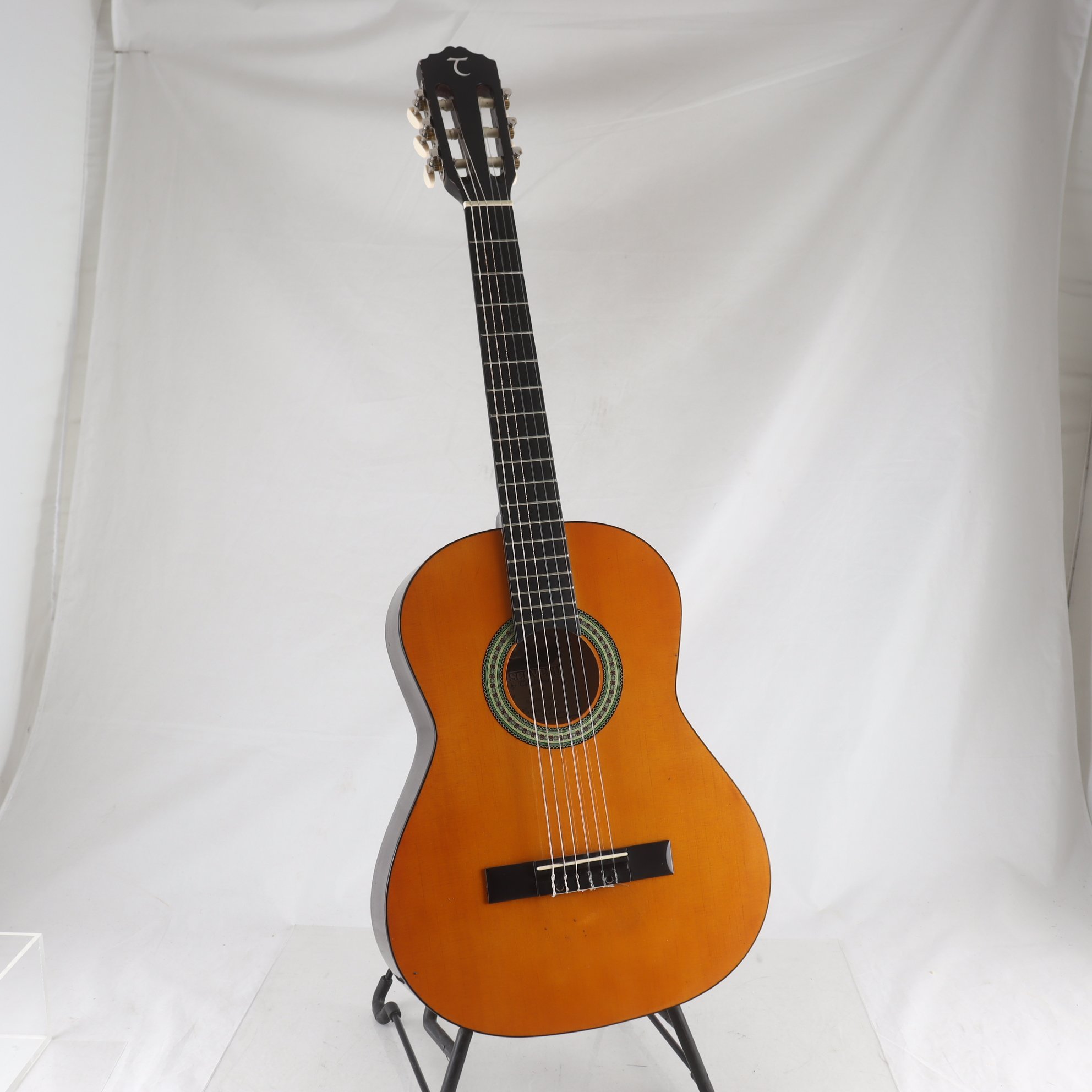 Gitarr,Tanglewood. Endast avhämtning.