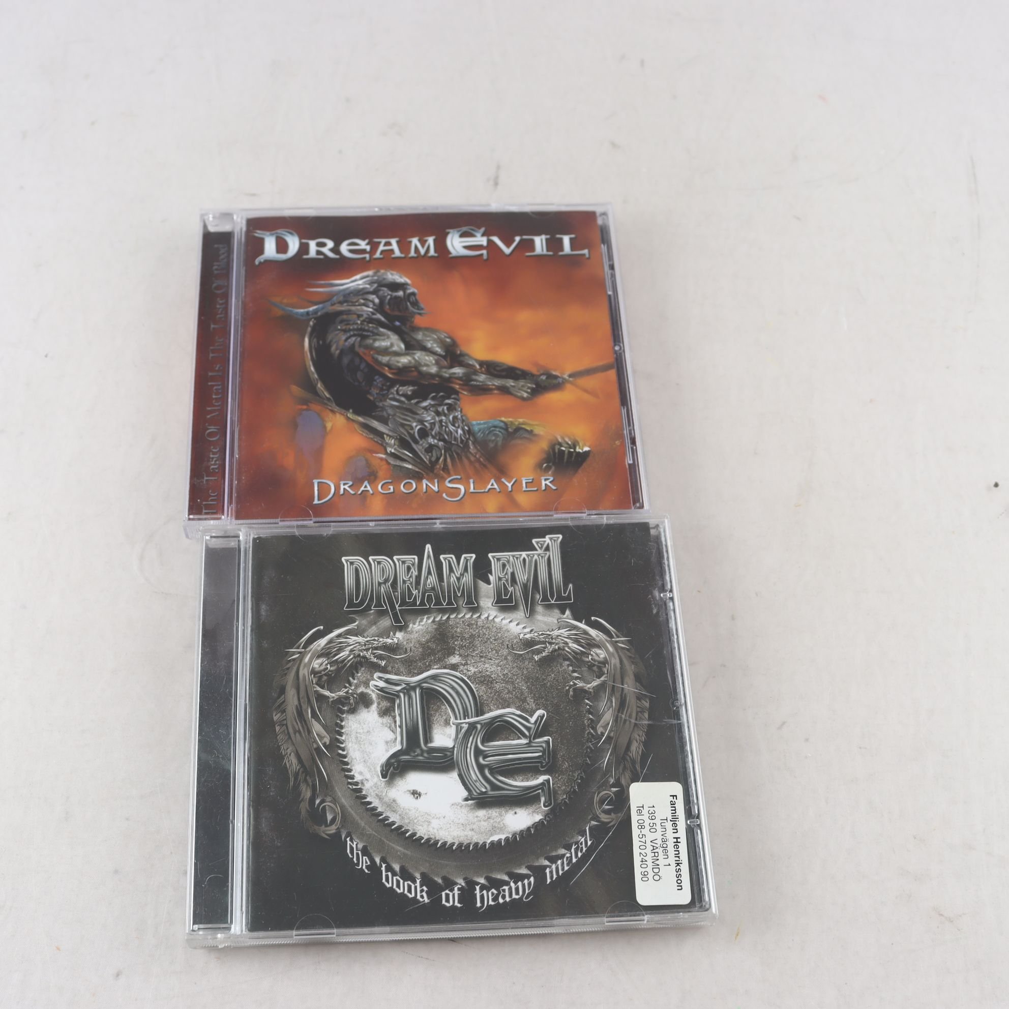 CD Dream Evil, 2 titlar