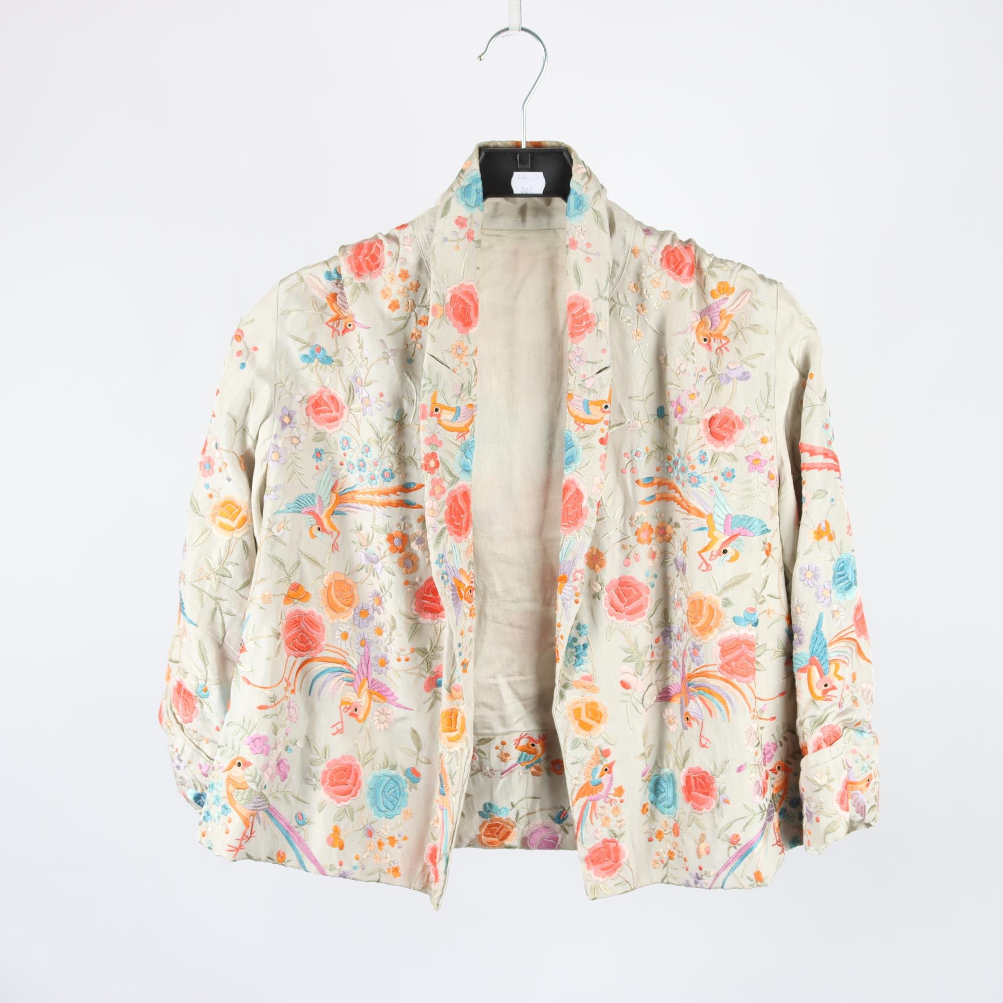 Jacka, Okänd, grå, broderad, stl. ca. S.