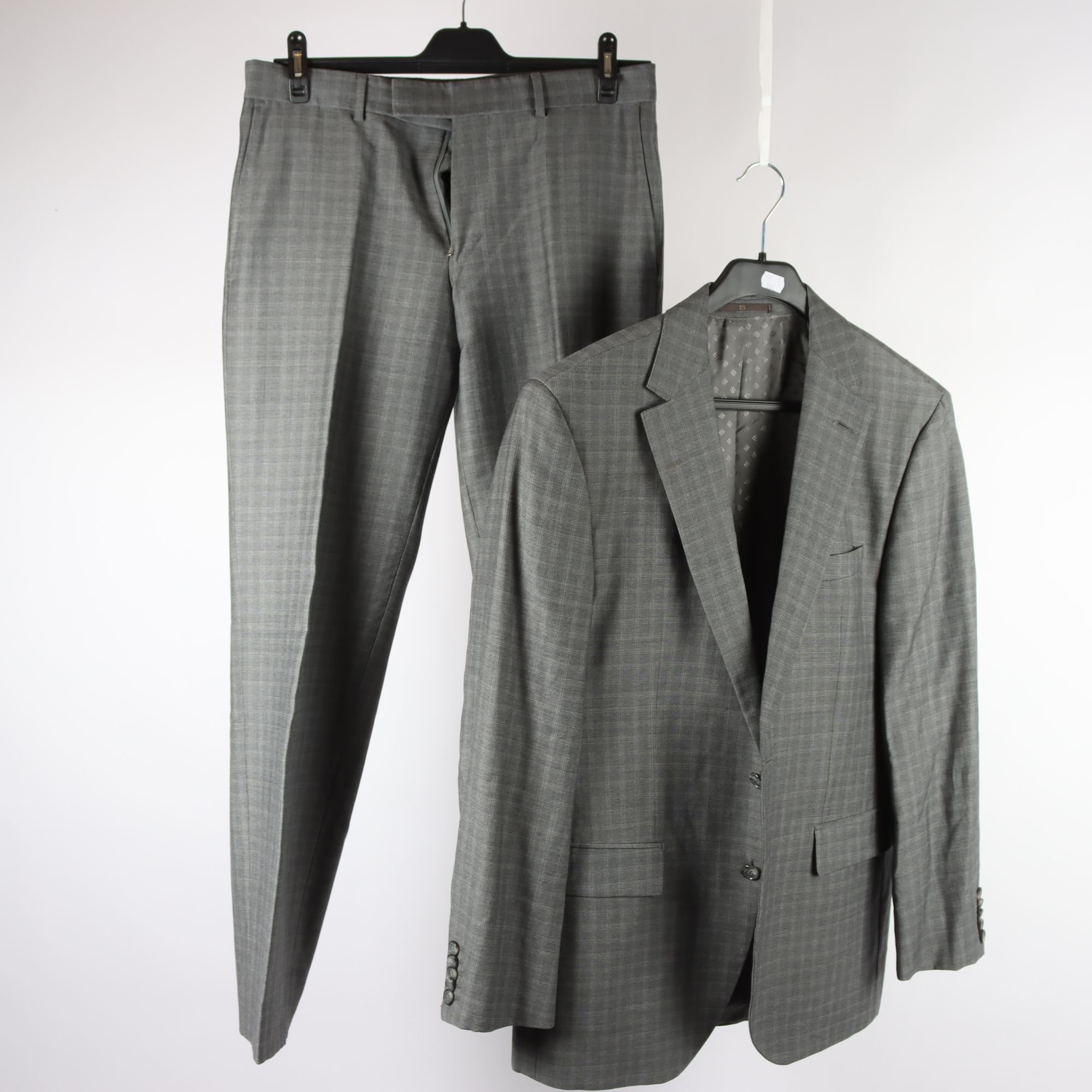 Kostym Boss Selection, grå, ull, stl. 48.