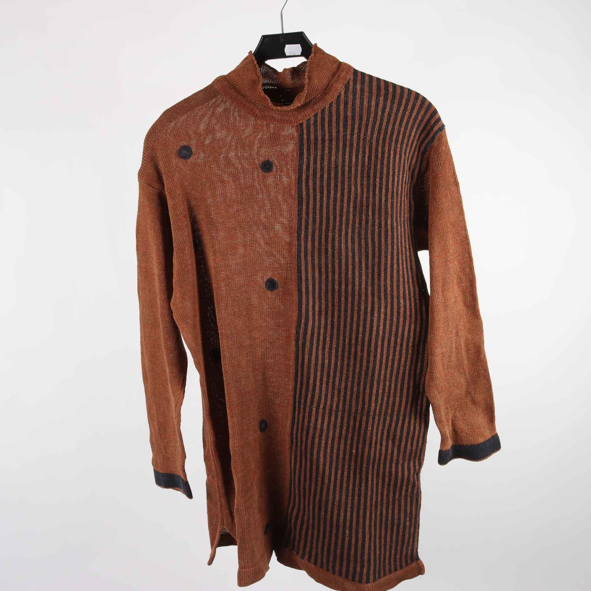 Tröja/tunika, Mimmi, brun, svart, lin, stl. XL.