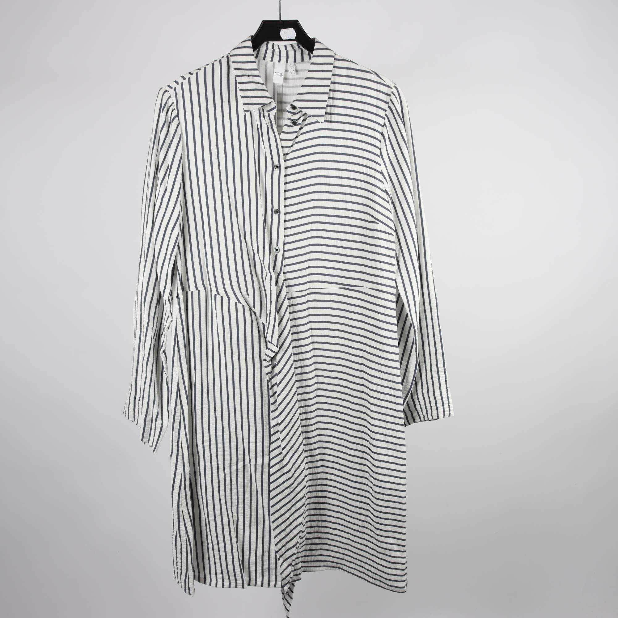 Klänning, YAS, randig, vit, blå, stl. 40.