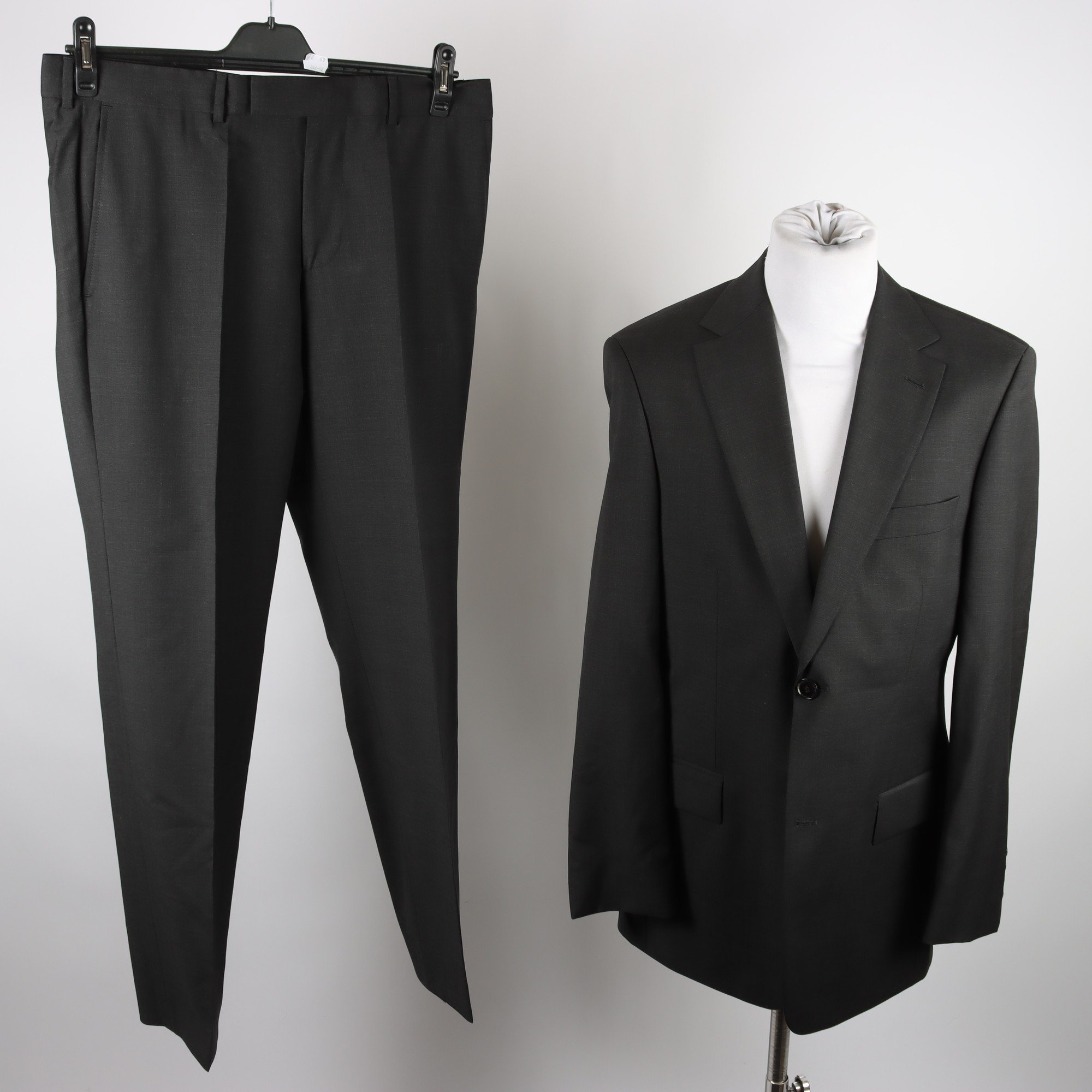 Kostym, Hugo Boss, svart, stl. 48