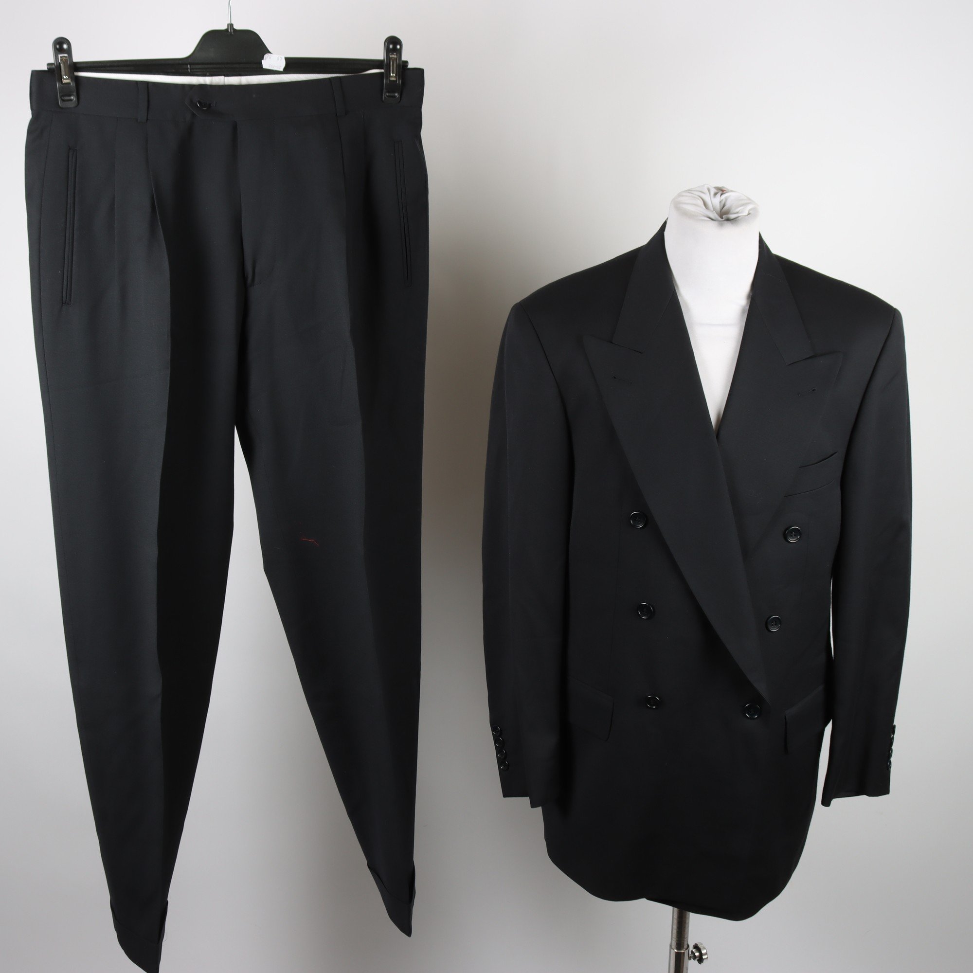 Kostym, Hugo Boss, svart, stl. 48