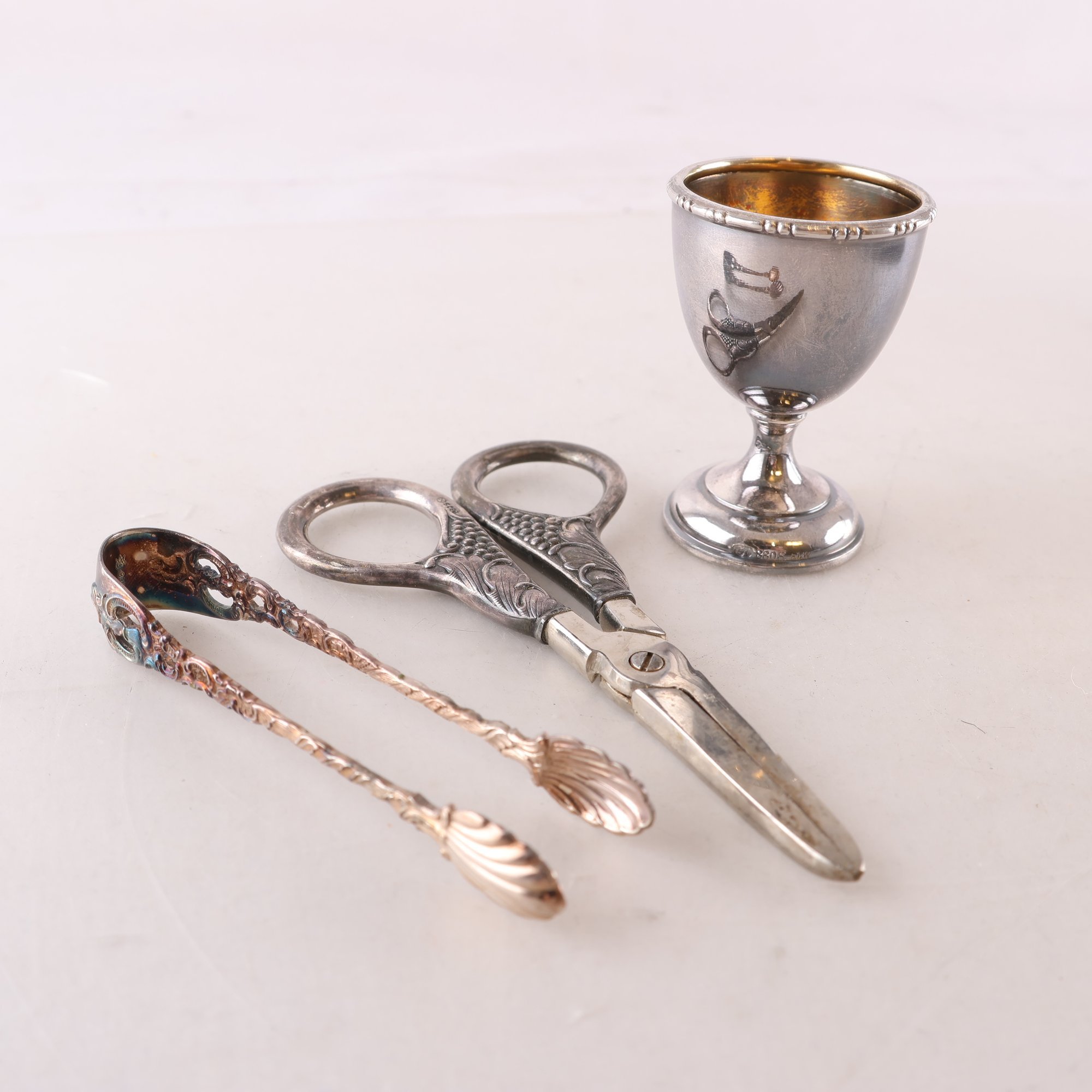 Äggkopp, tång, Druvsax, Silver, stämplade S, 830.