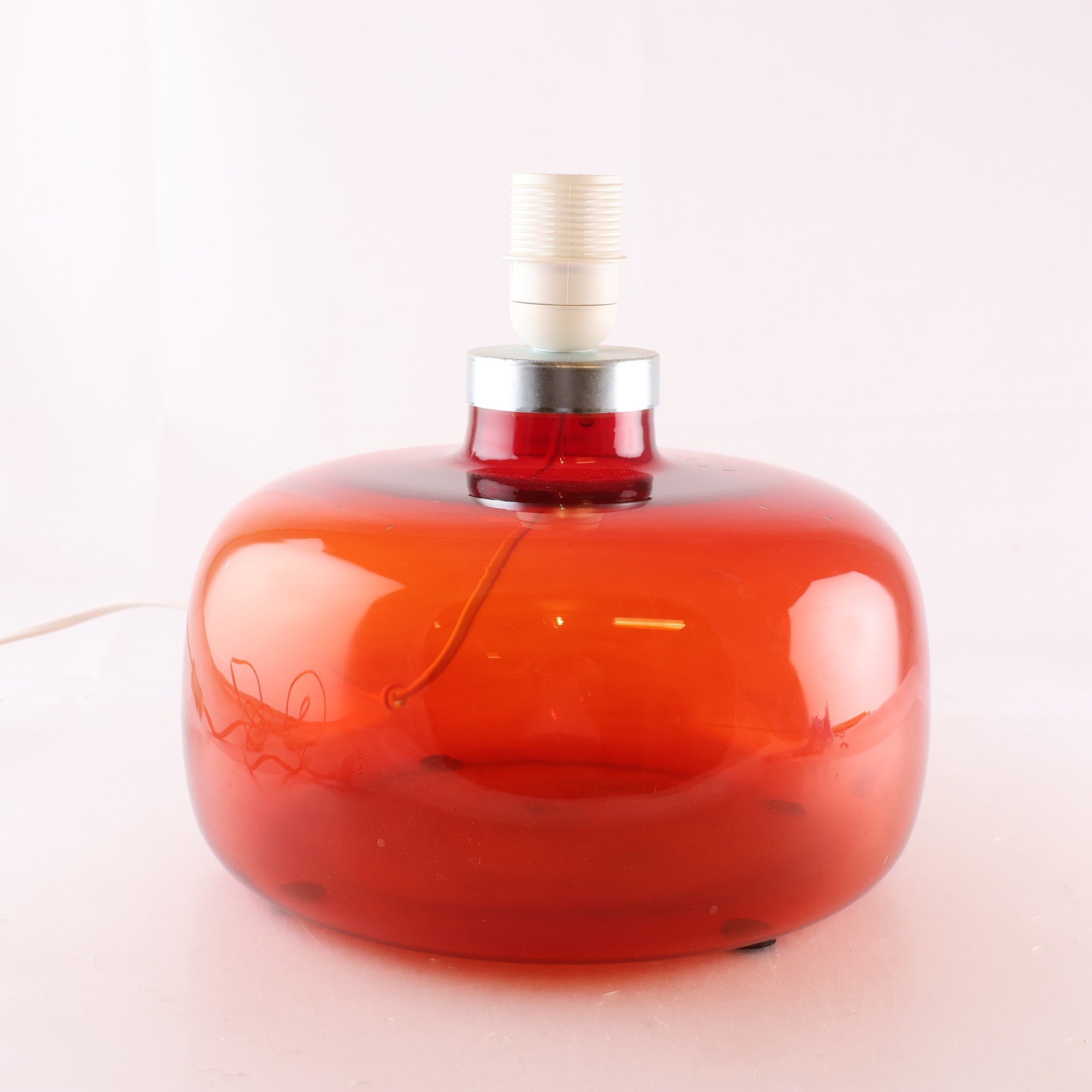 Borsdlampa, Ikea, Munblåst glas, Orange. Samfraktas ej.