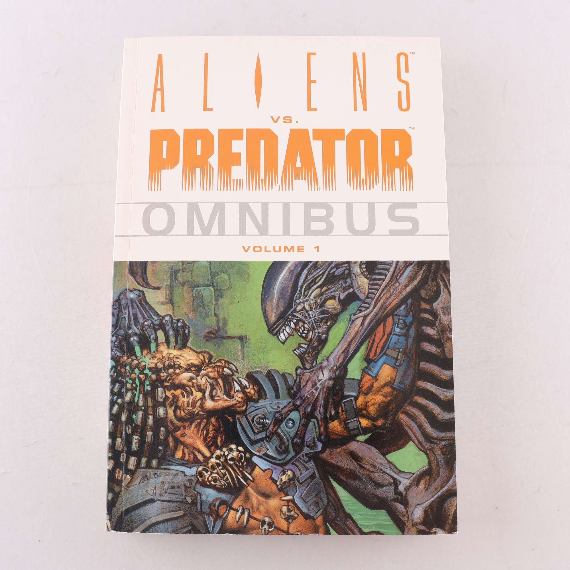 Seriealbum Alines vs. Predator, Omnibus, vol.1