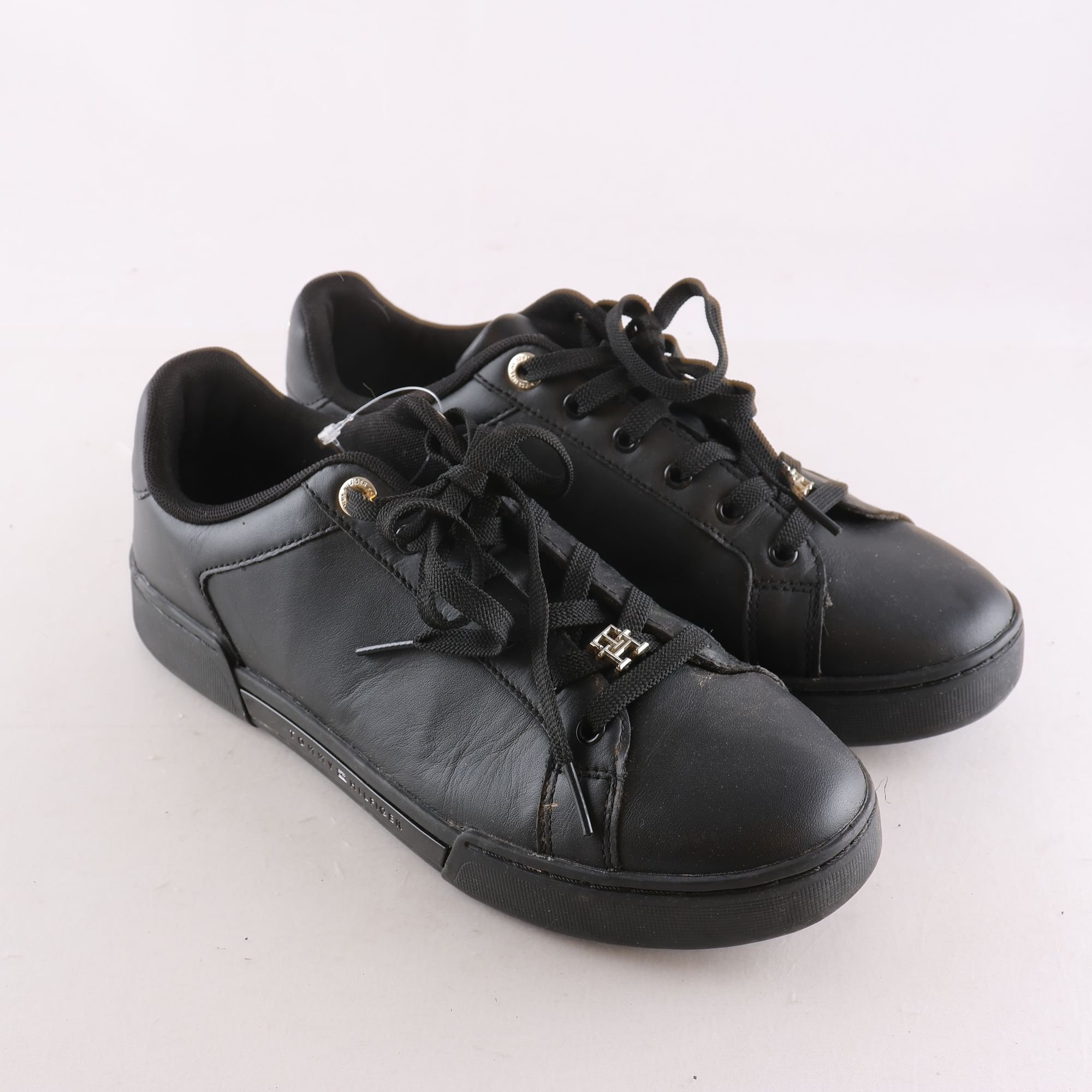 Sneakers, Tommy Hilfiger, läder, stl. 41