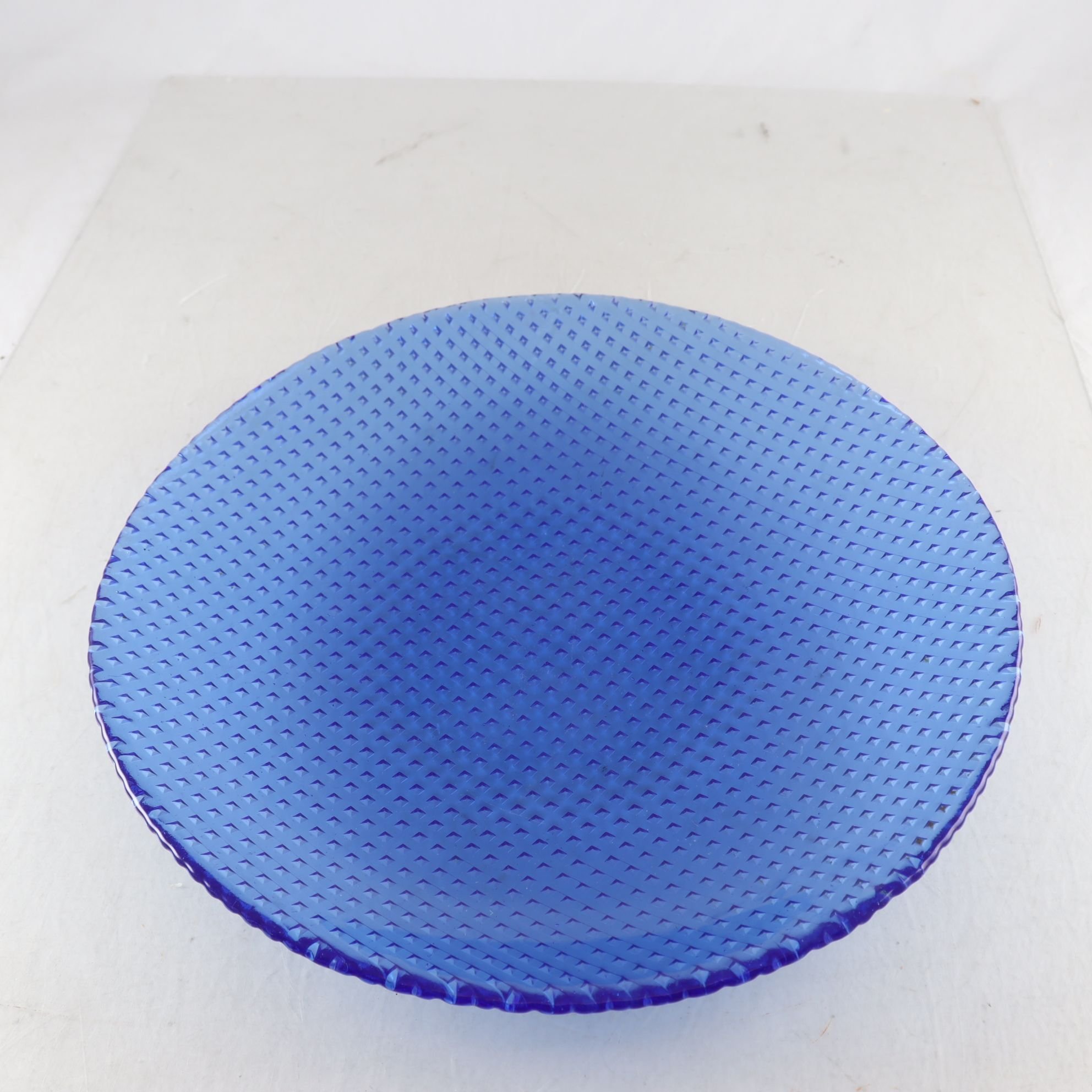 Fat, Magnor, Norge. Endast avhämtning.