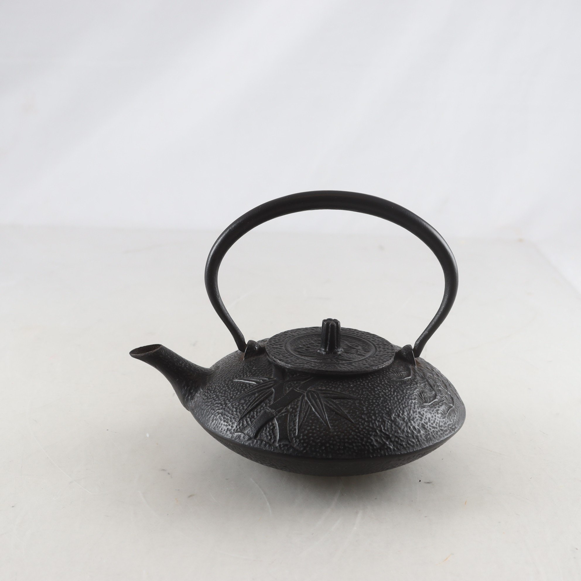 Tekanna, gjutjärn, Satake, Japan.