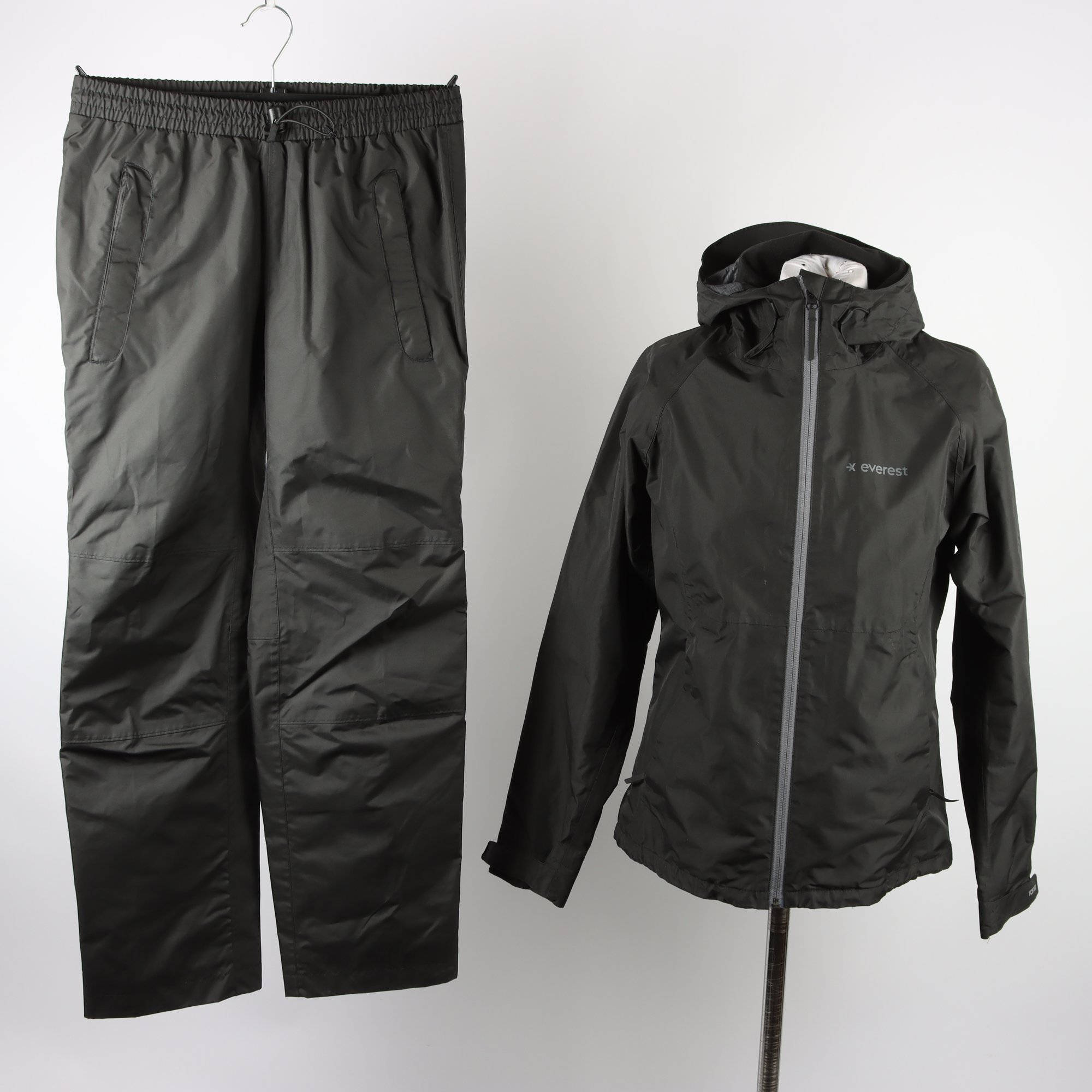 2-delat set, jacka/byxor, svart, stl. 34