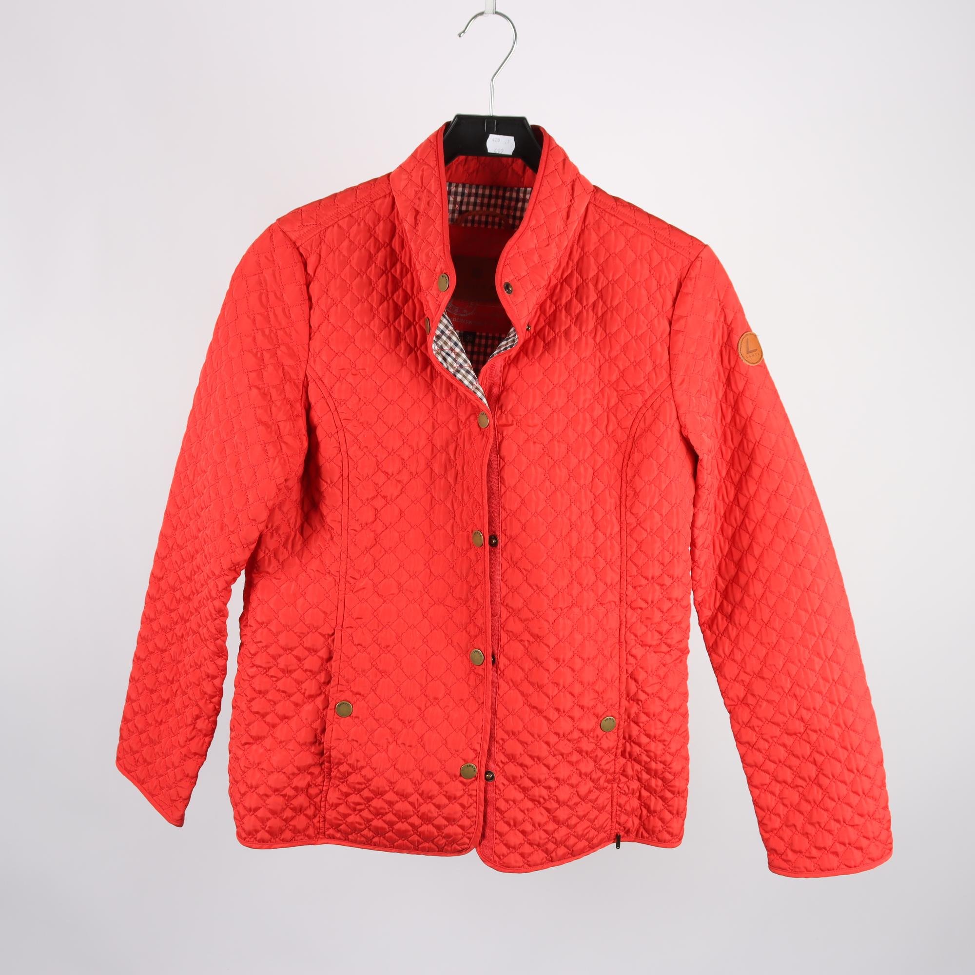 Vårjacka, Luhta, orange, quiltad, slt. 36.