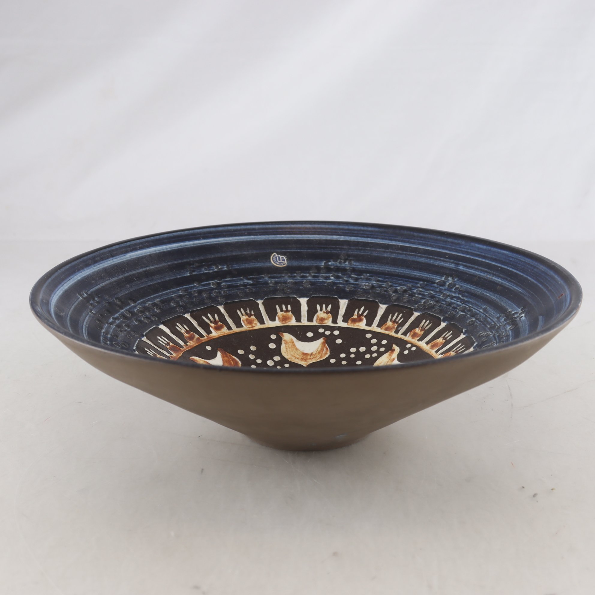 Skålfat, stengods, ”Fyris”, Mari Simmulson, UE, 1960-tal.