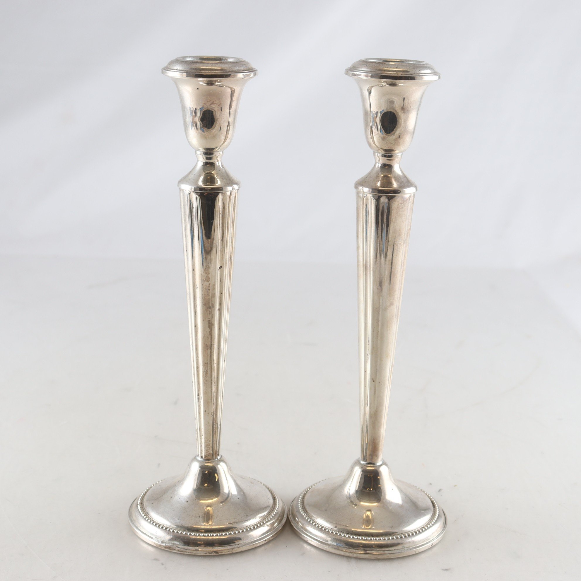 Paret ljusstakar, Silverpläterad, Michael C. Fina