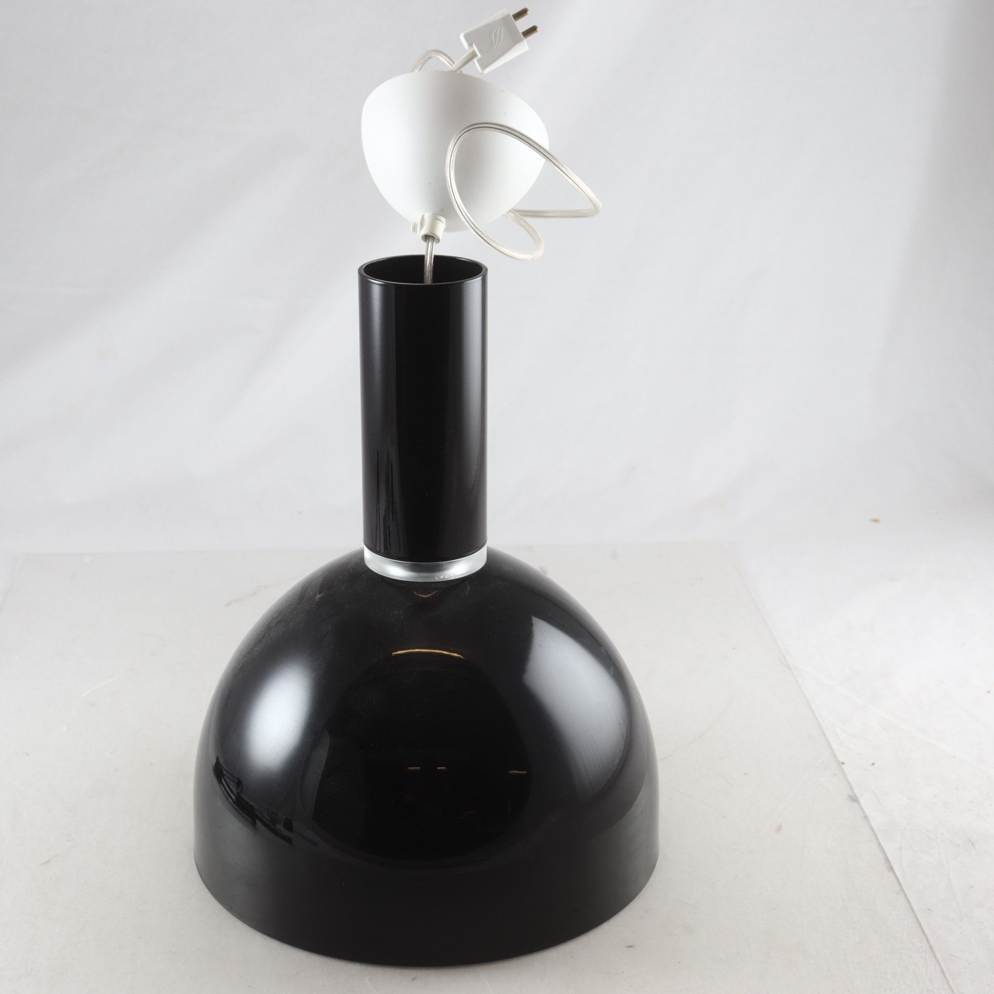 Taklampa, Belid. Samfraktas ej.