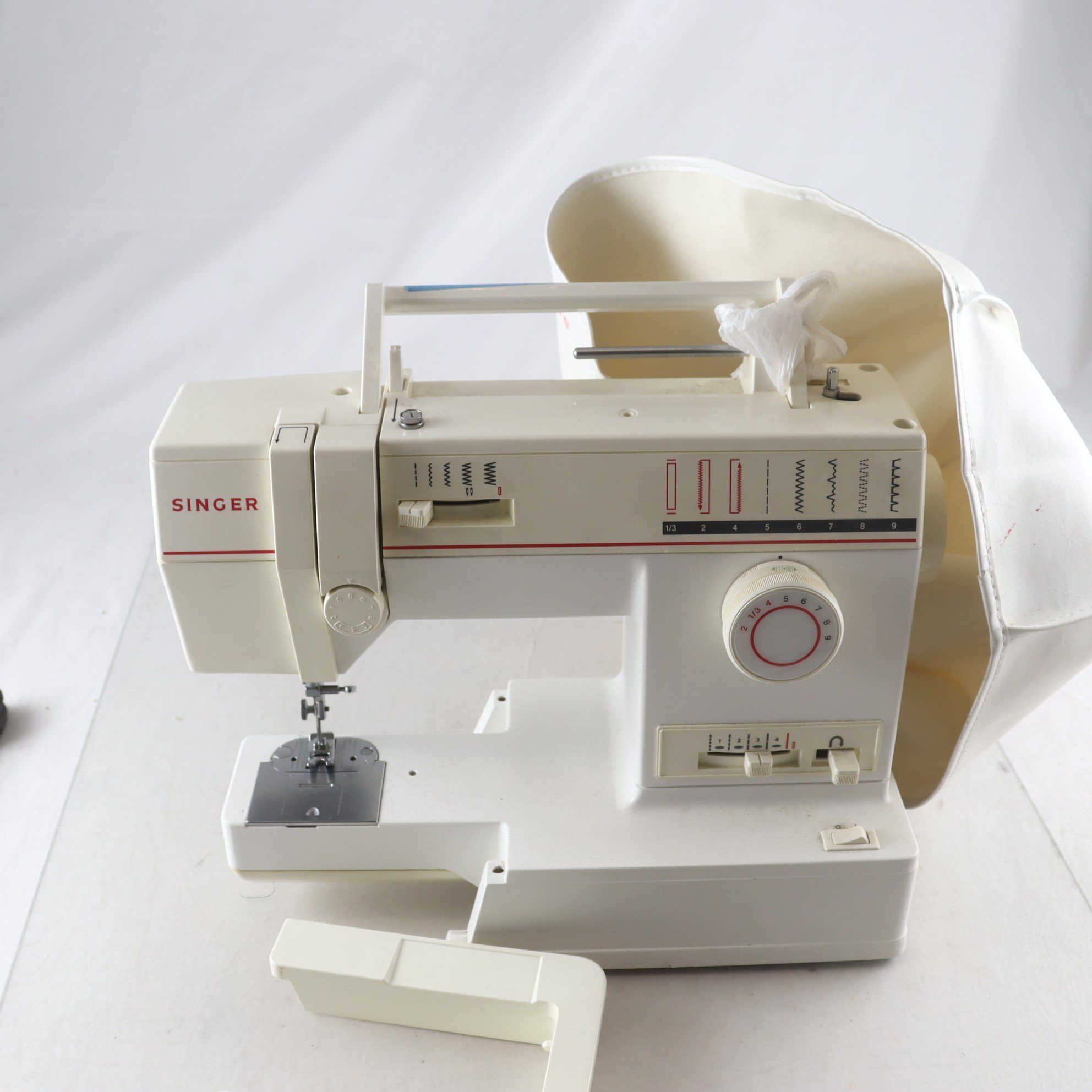 Symaskin, Singer. Repobjekt, reservdelar. Endast avhämtning