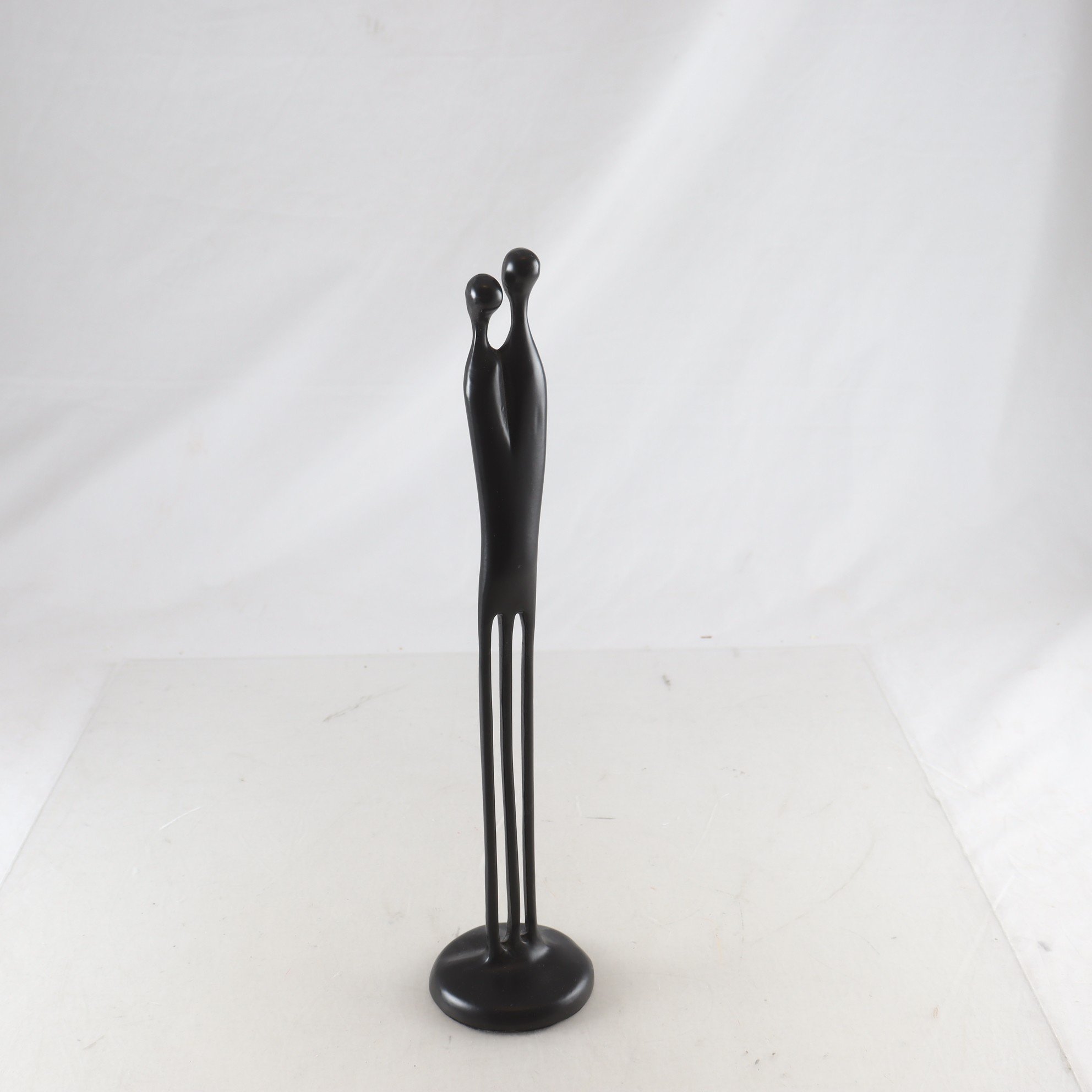 Skulptur, Ikea, ’Two become one’, Lousie Hedström, brons. Samfraktas ej.