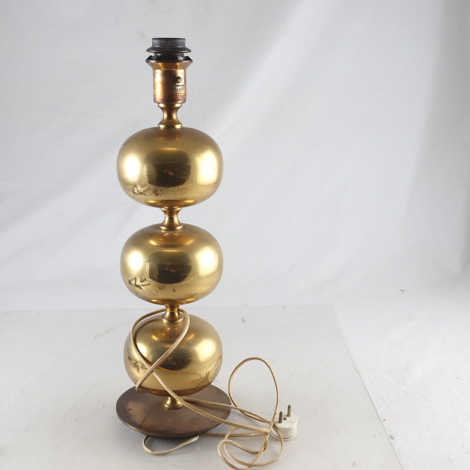 Bordslampa, Atelje & stilarmatur, Mässing. Samfraktas ej.