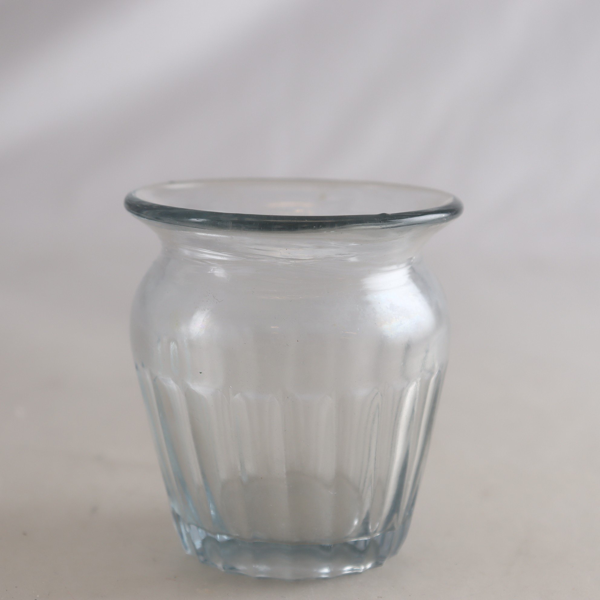 Vas, glas med blå ton, sent 1800-tal