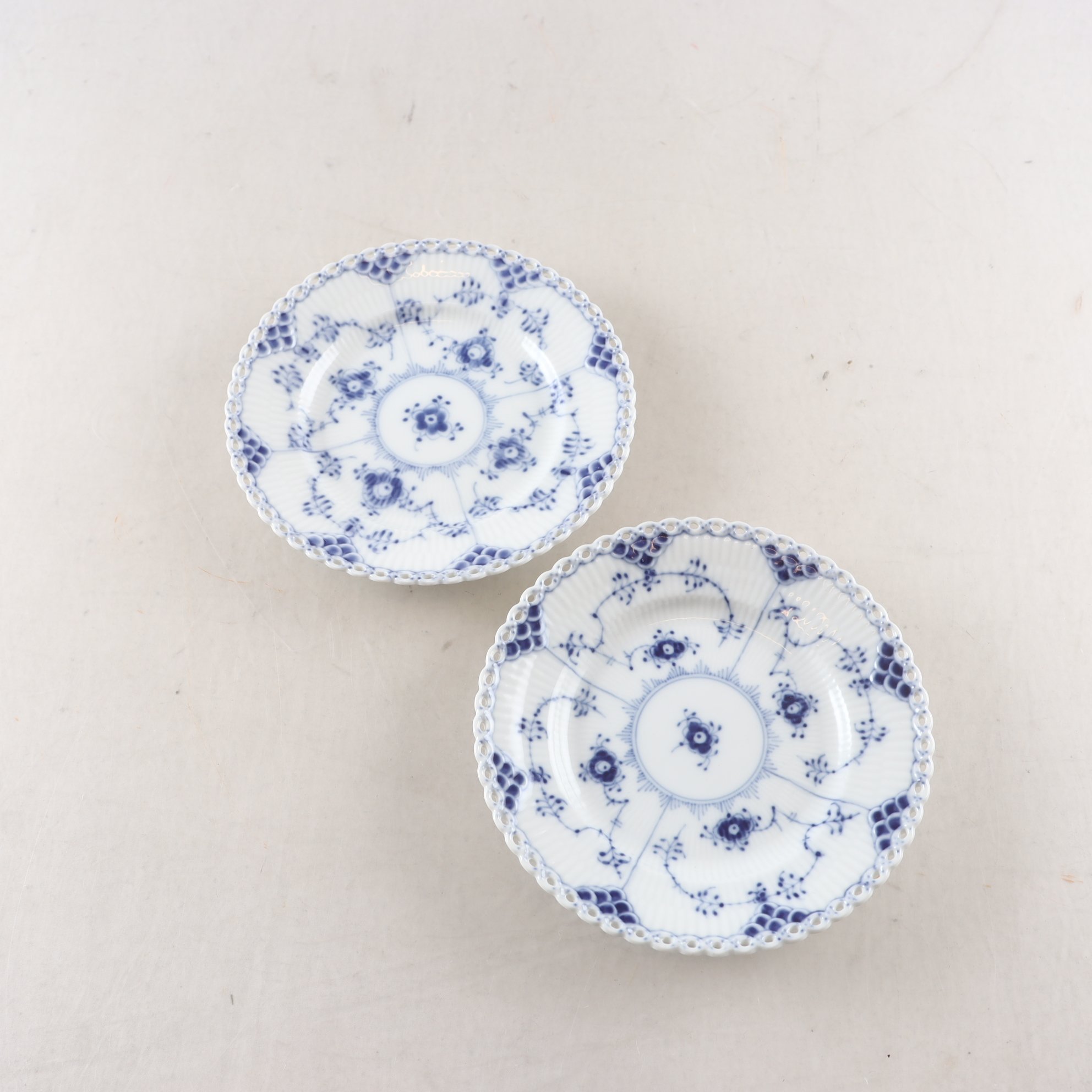 Assietter, Royal copenhagen, Musselmalet, 2 st